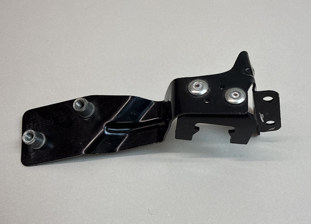 McLaren 540C 570S 570GT 600LT 2016-2021 RH Right Front Fender Support Bracket OEM 13A3582CP