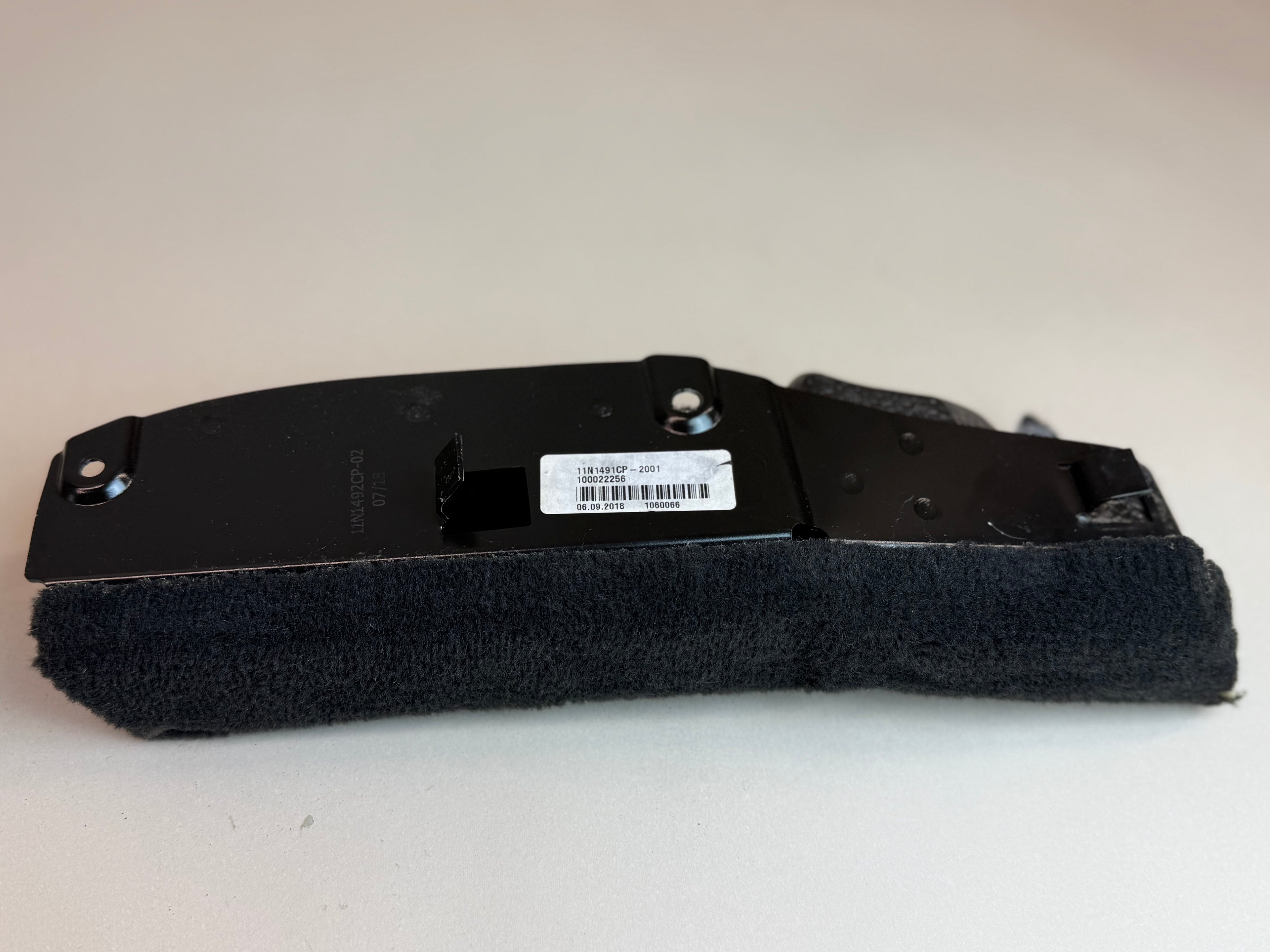 McLaren 540C 570S 570GT 600LT 2016-2021 LH Left Dead Pedal Foot Rest Trim OEM 11N1492CP