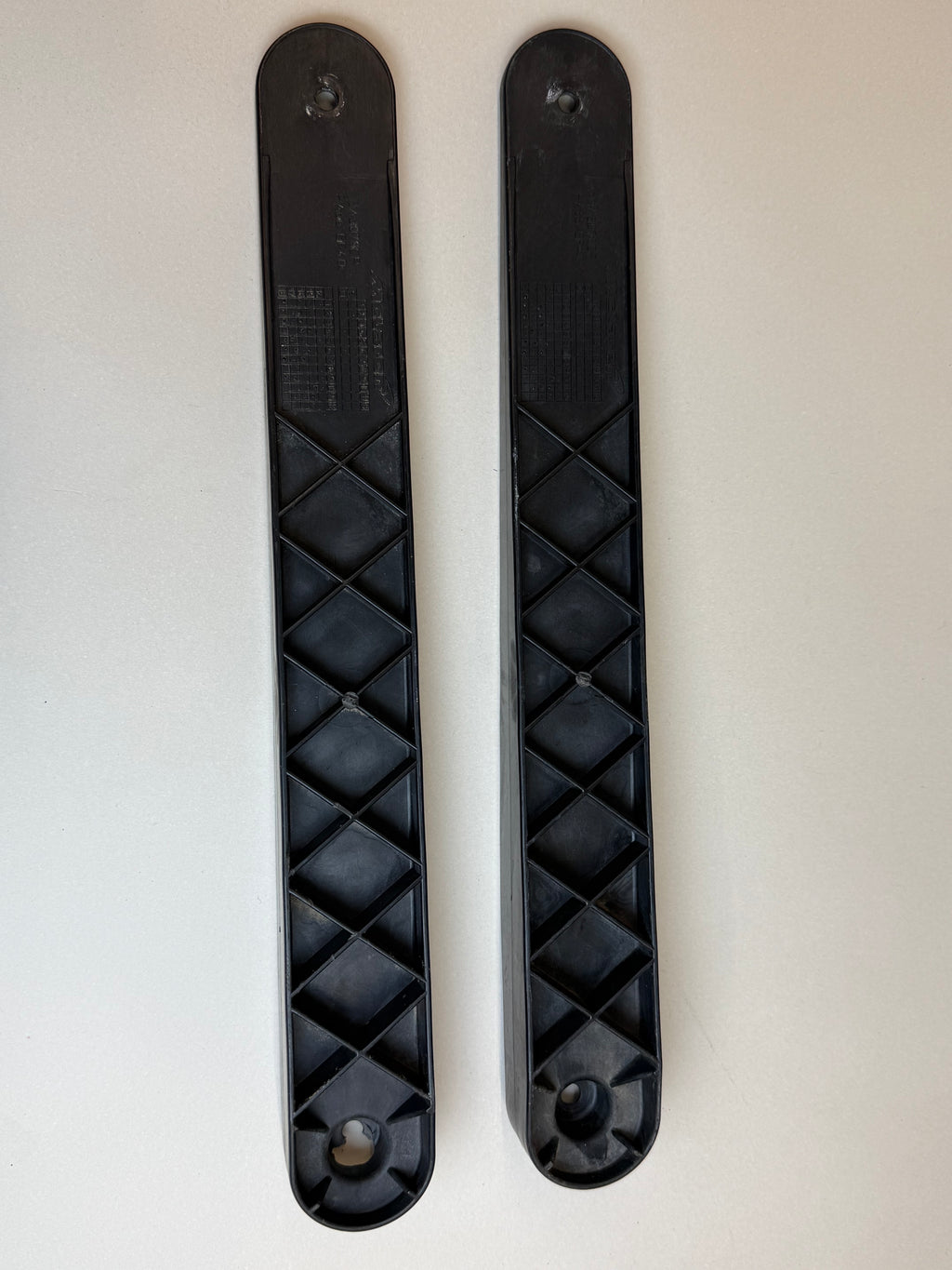 McLaren 540C 570S 570GT 600LT 2016-2021 Air Duct Support Brackets Pair OEM 13A3078CP