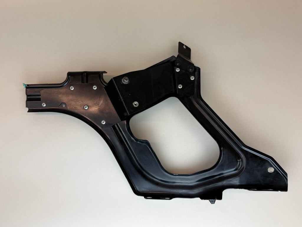 McLaren 540C 570S 570GT 600LT 2016-2021 RH Right Front Duct Mount Bracket OEM 13AA769CP