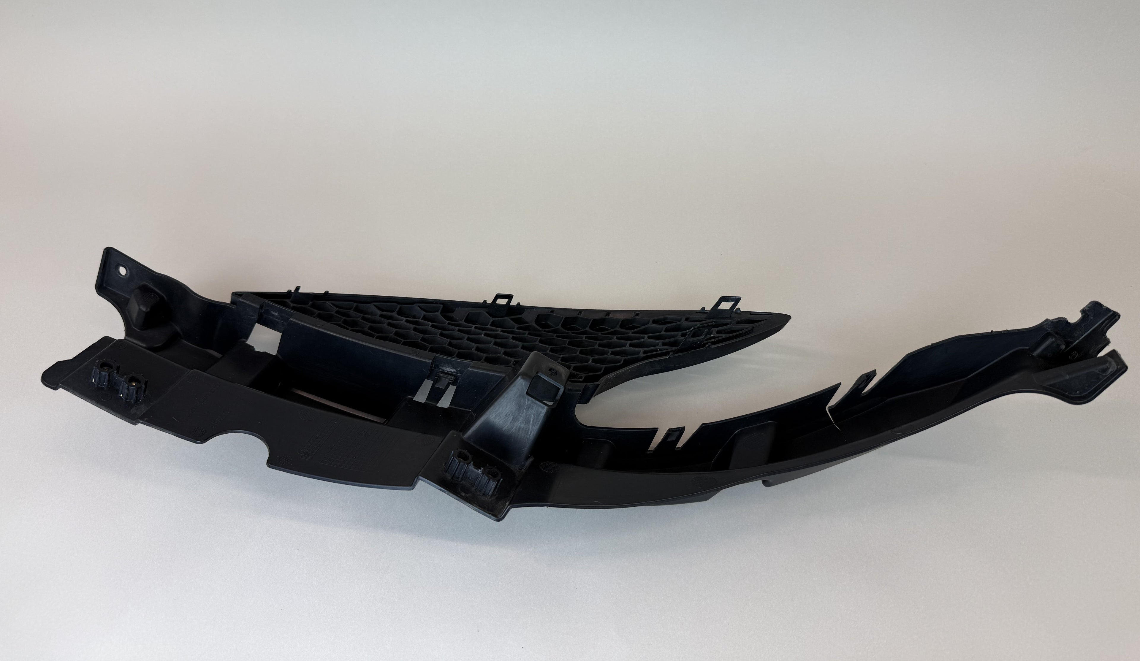 McLaren 540C 570S 570GT 600LT 2016-2021 LH Left Tail Light Mount Bracket OEM 13A6494CP