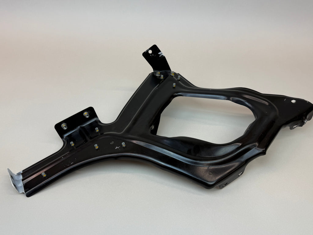 McLaren 570S 540C 570GT 600LT LH Left Duct Mount Bracket OEM 13AA767CP