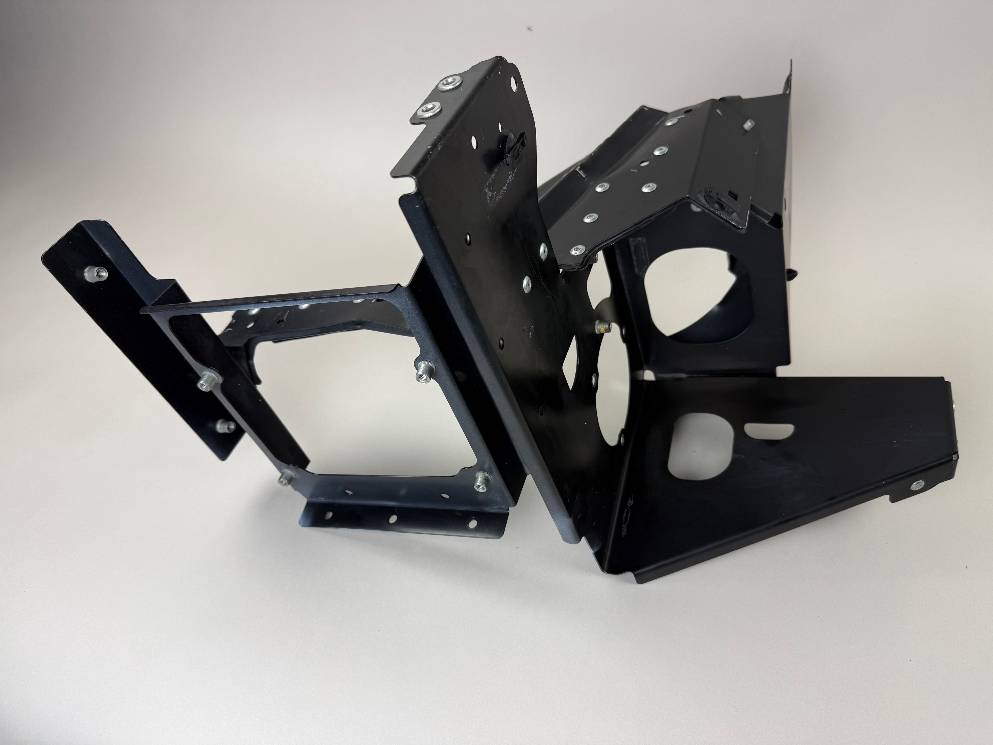 McLaren 570S 540C 570GT 600LT Rear Quarter Support Bracket OEM 13AA763CP