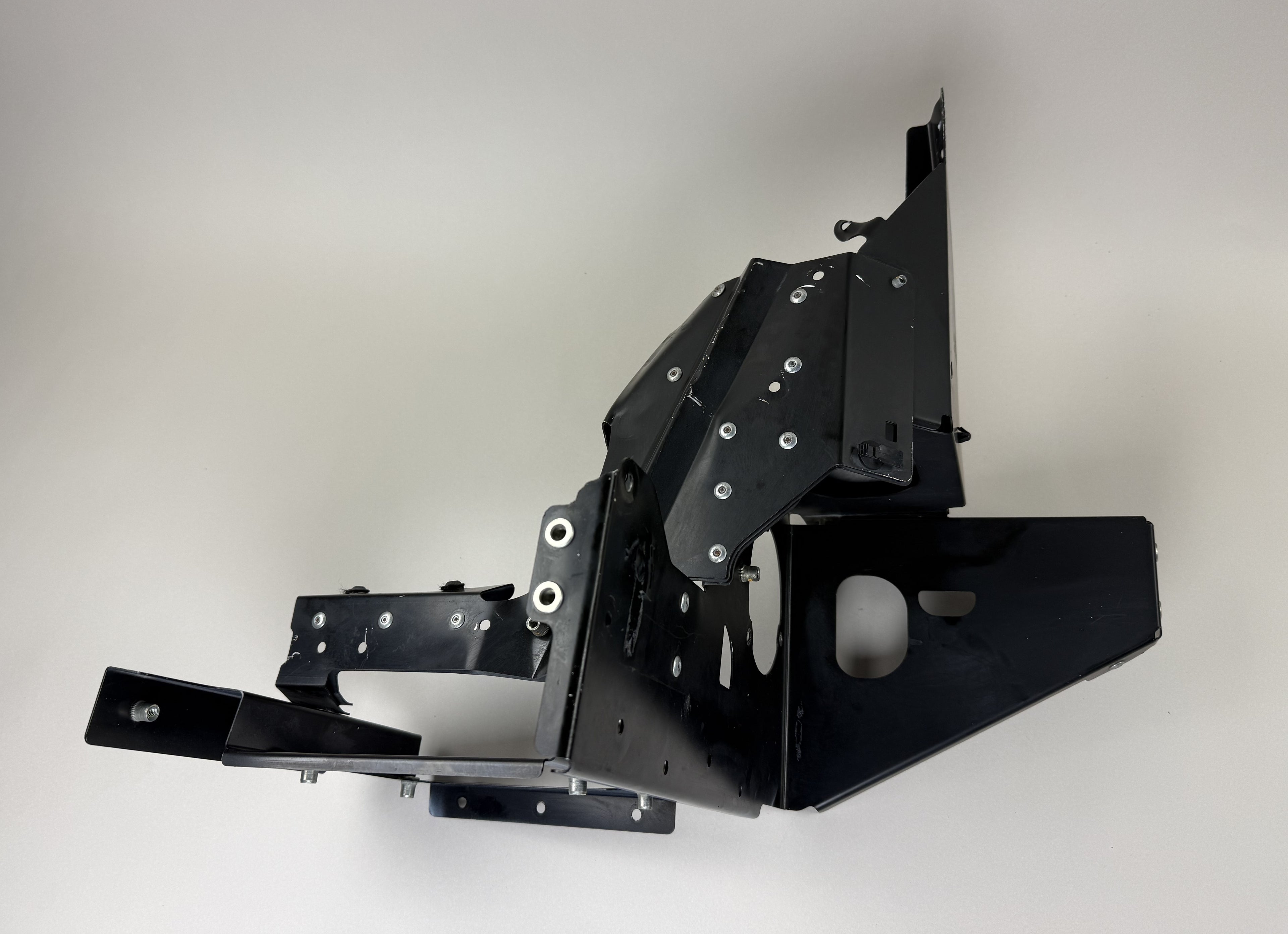 McLaren 570S 540C 570GT 600LT Rear Quarter Support Bracket OEM 13AA763CP