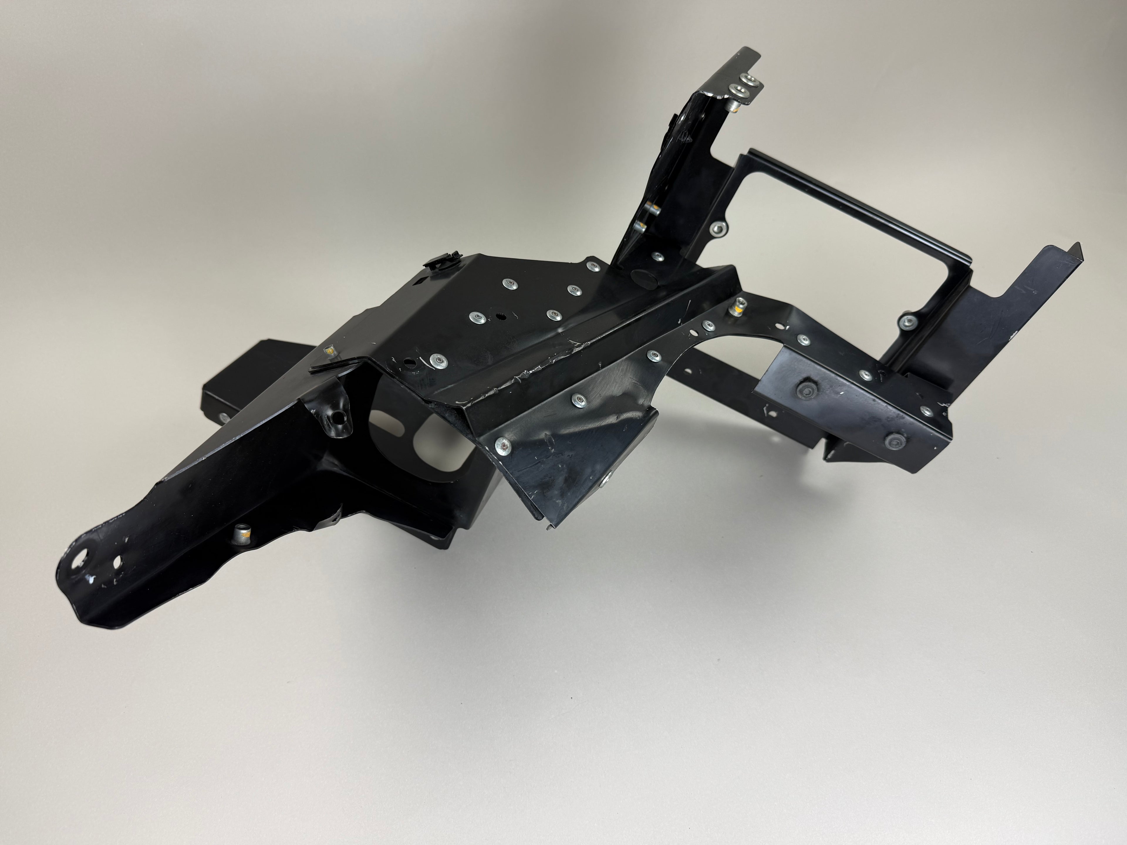 McLaren 570S 540C 570GT 600LT Rear Quarter Support Bracket OEM 13AA763CP