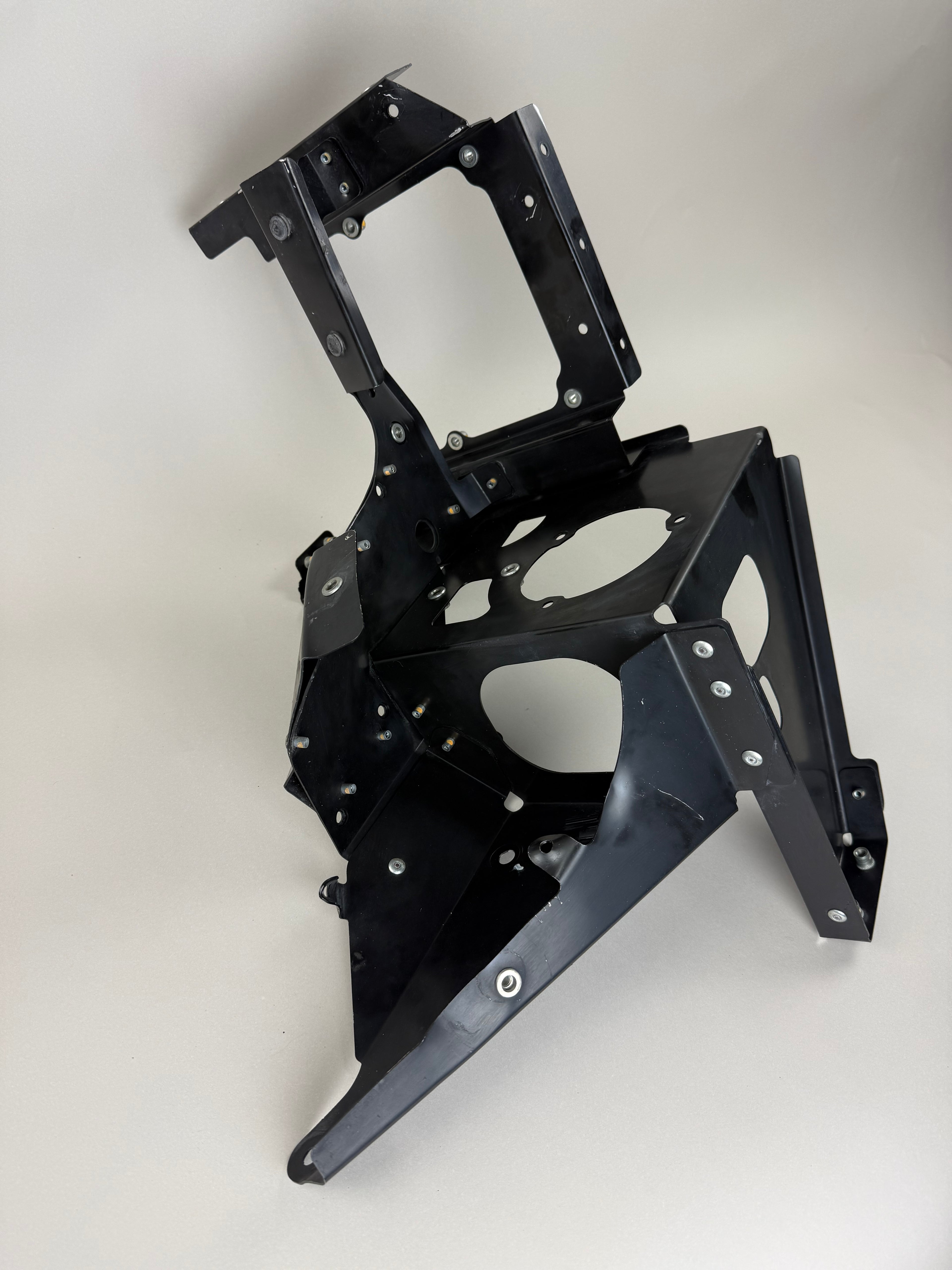 McLaren 570S 540C 570GT 600LT Rear Quarter Support Bracket OEM 13AA763CP