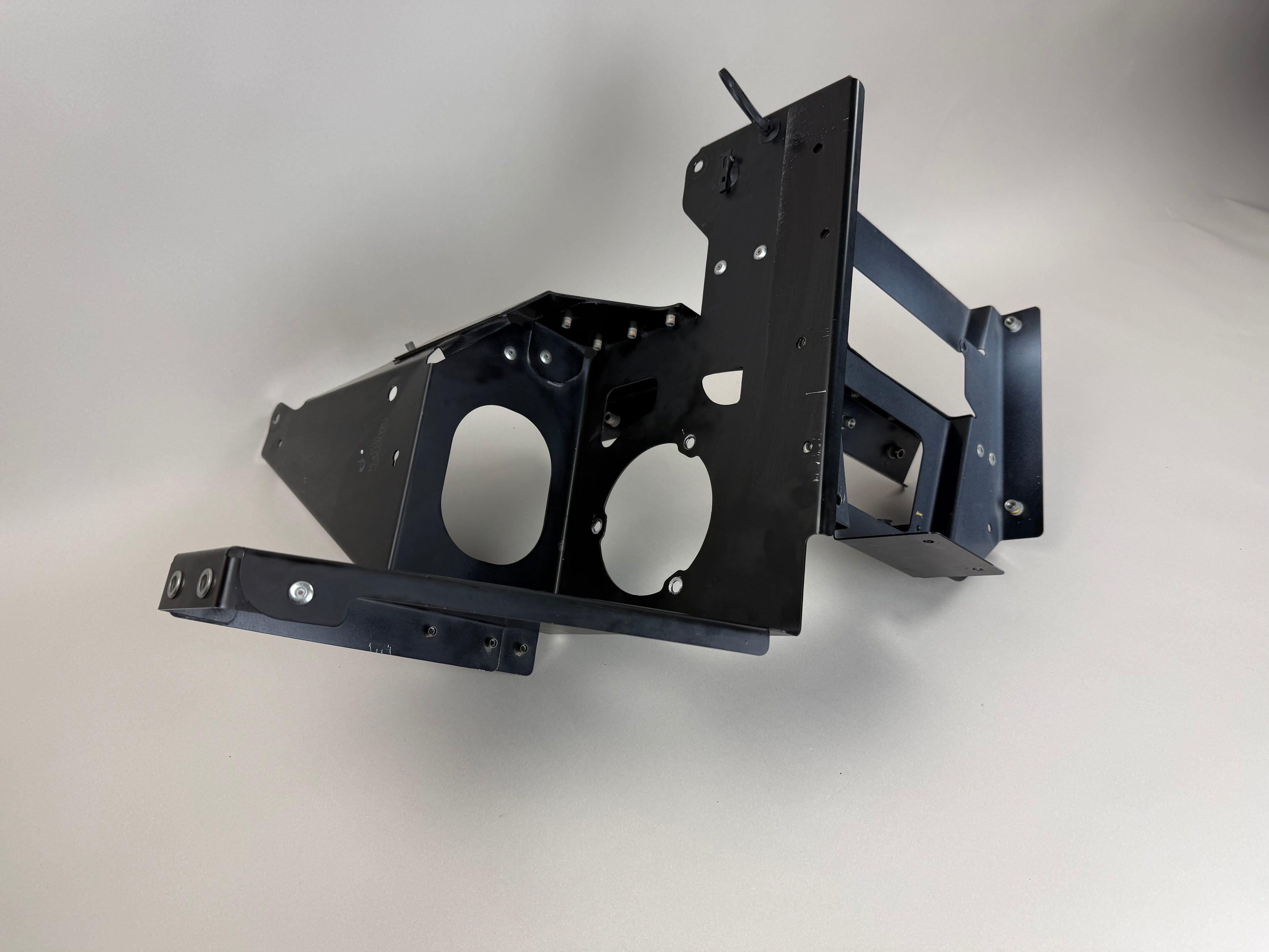 McLaren 570S 540C 570GT 600LT Rear Quarter Support Bracket OEM 13AA765CP