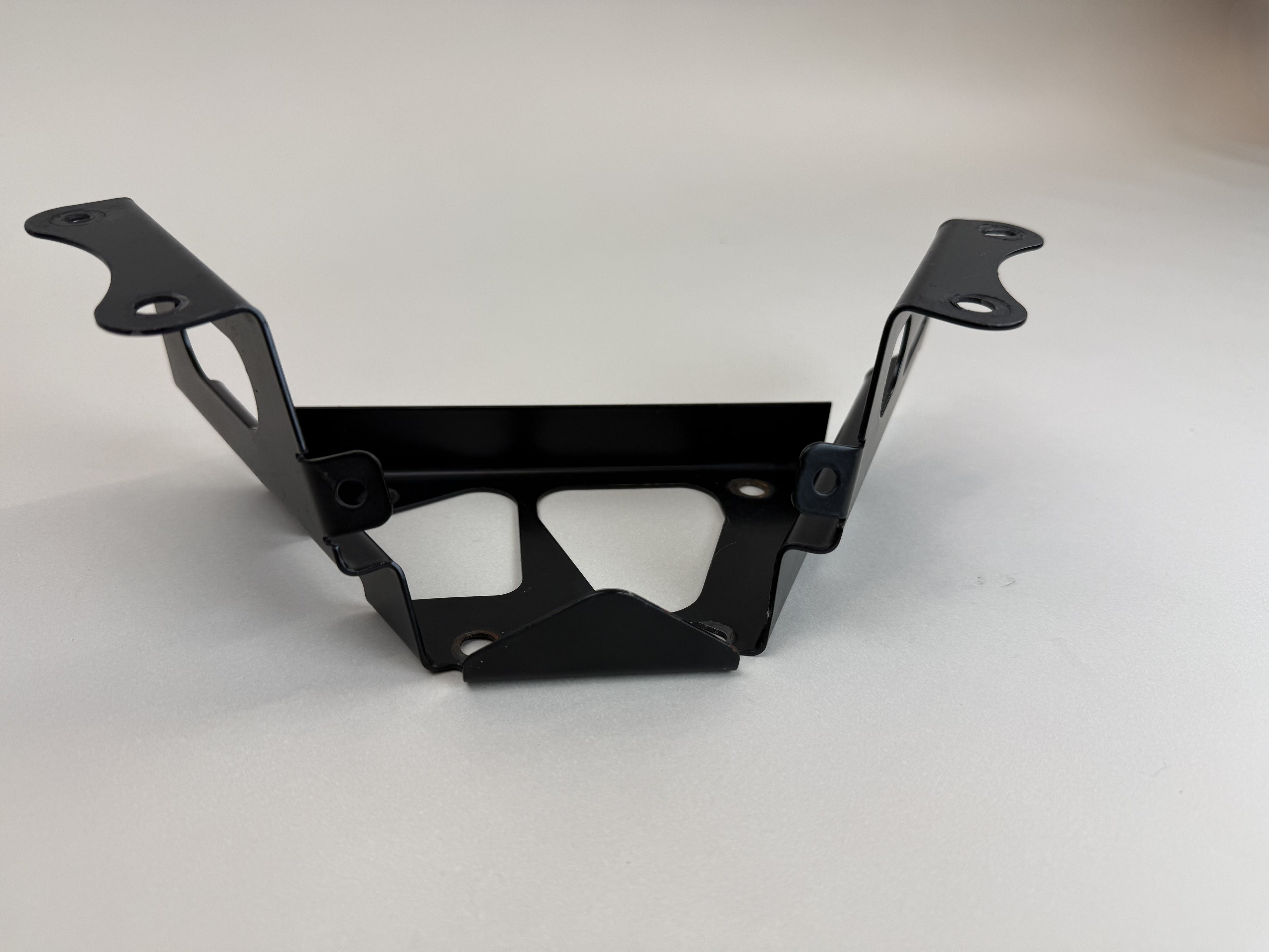 McLaren 570S 540C 570GT 600LT Coolant Expansion Tank Reservoir Bracket OEM 13L0074CP
