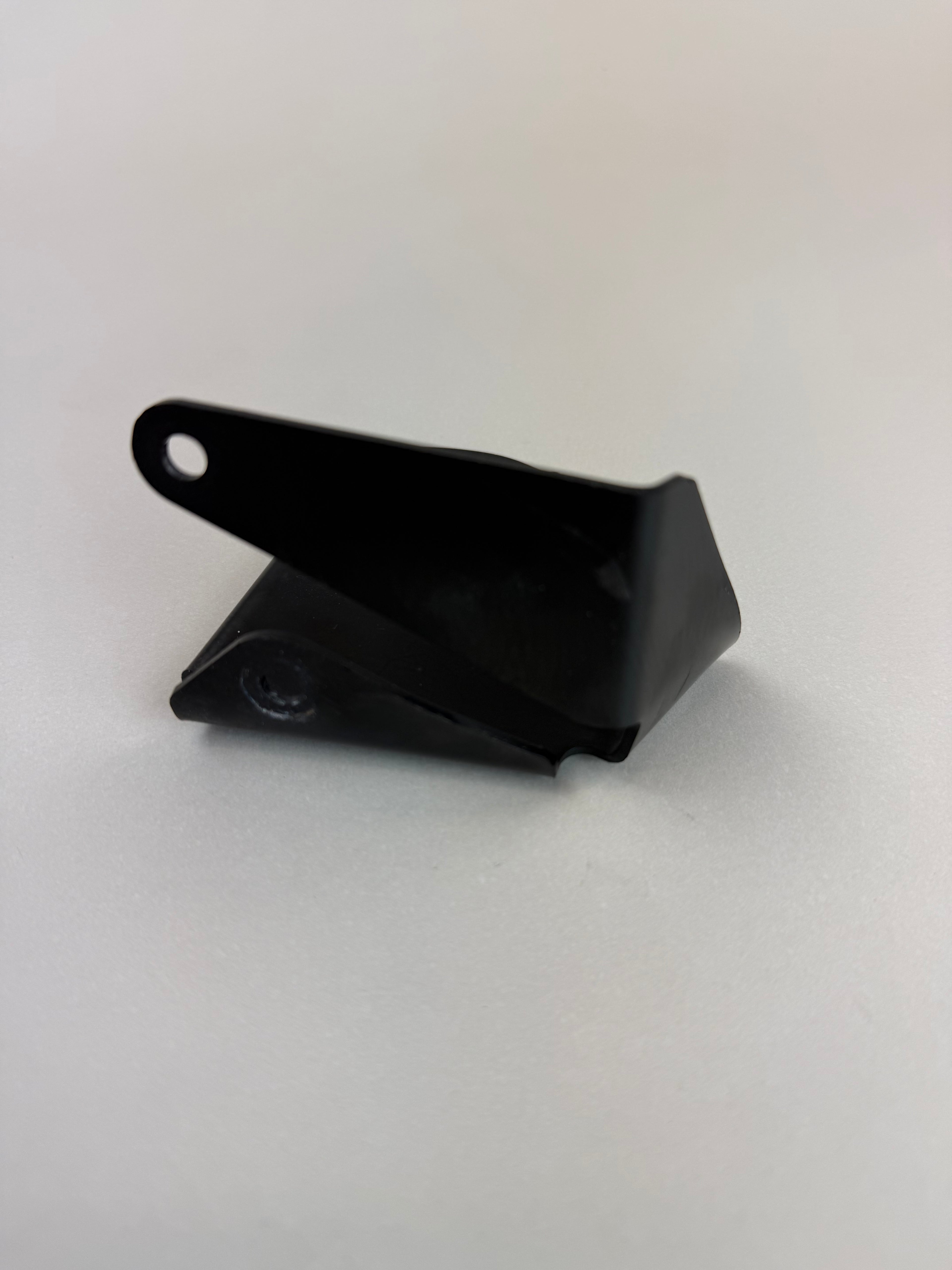 McLaren 570S 540C 570GT 600LT LH Left Rear Radiator Support Mount Bracket OEM 11L0369CP