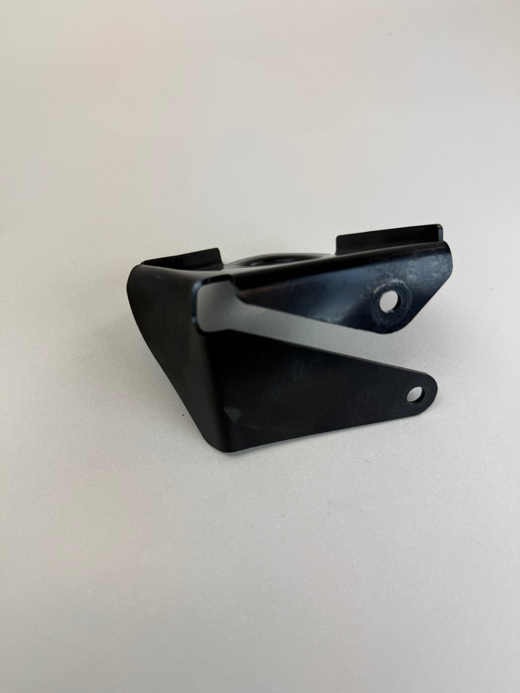 McLaren 570S 540C 570GT 600LT LH Left Rear Radiator Support Mount Bracket OEM 11L0369CP