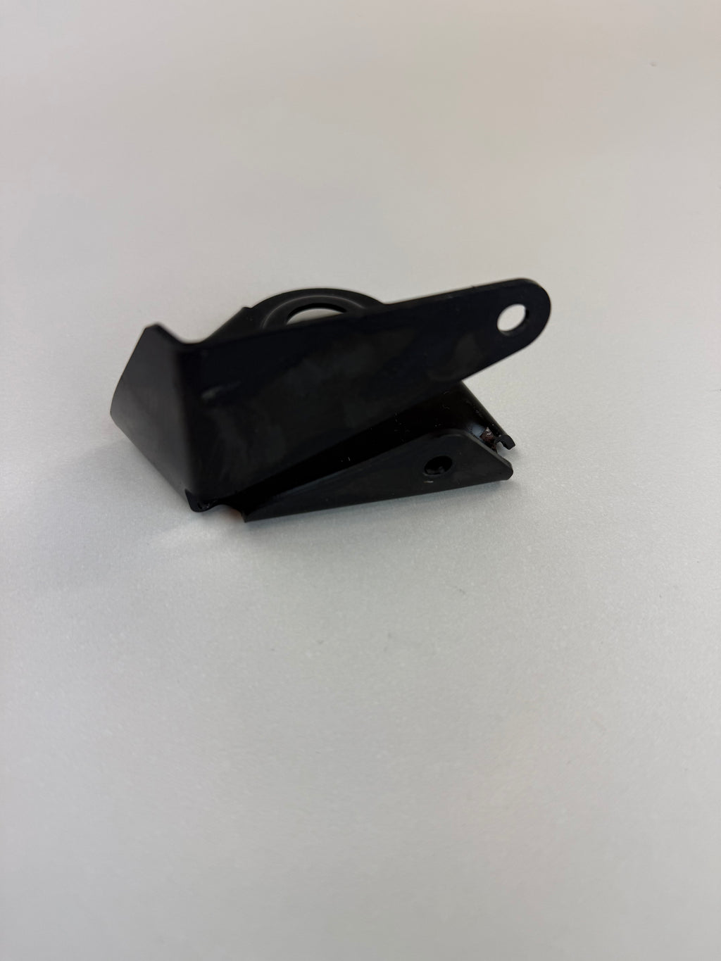 McLaren 570S 540C 570GT 600LT RH Right Rear Radiator Support Mount Bracket OEM 11L0370CP
