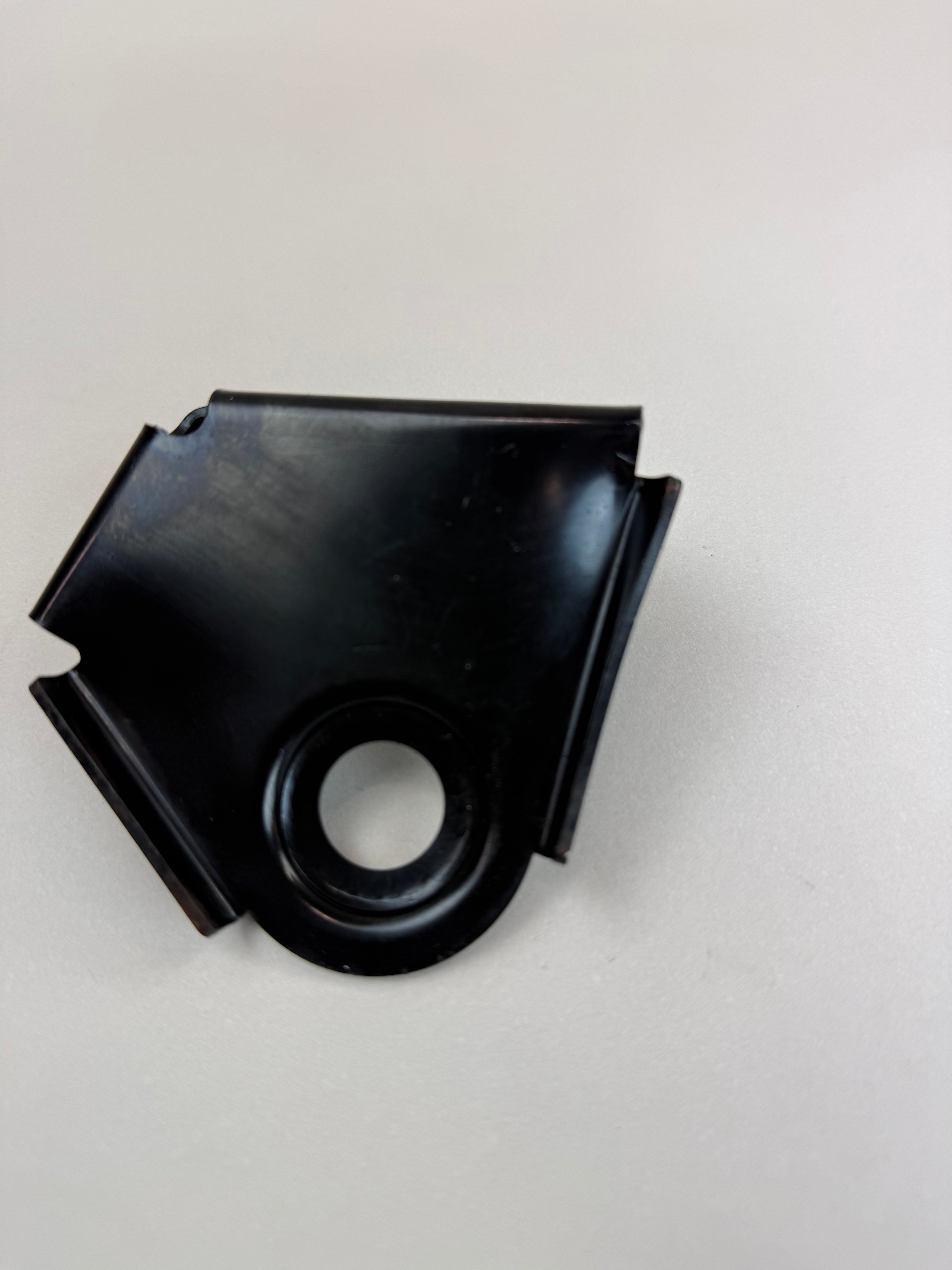 McLaren 570S 540C 570GT 600LT RH Right Rear Radiator Support Mount Bracket OEM 11L0370CP
