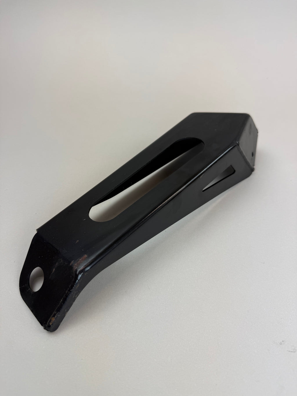 McLaren 570S 540C 570GT 600LT Lower Radiator Mounting Bracket OEM 11L0372CP