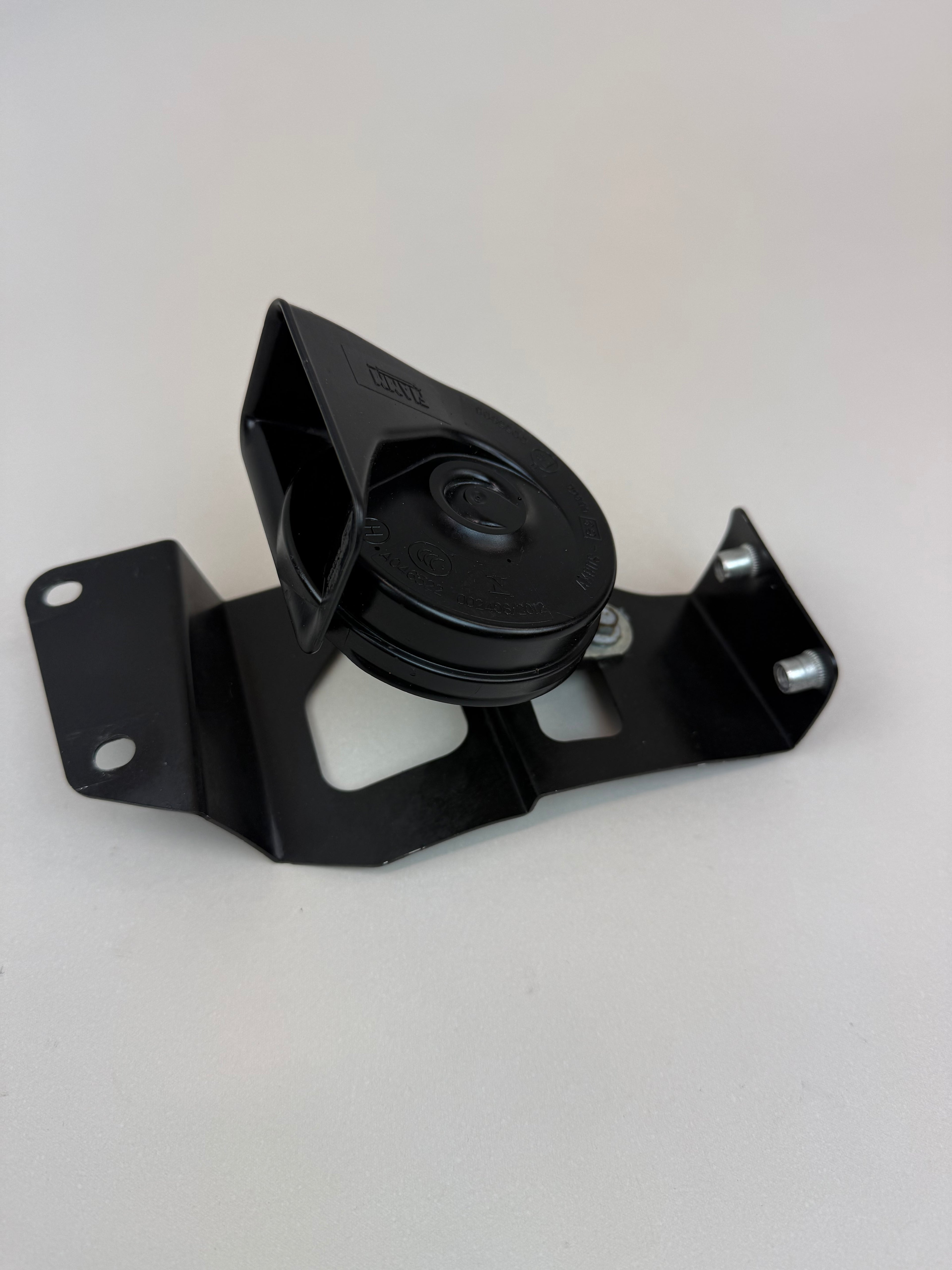 McLaren 570S 540C 570GT 600LT RH Right Horn Assembly w/ Mounting Bracket OEM 13A5742CP