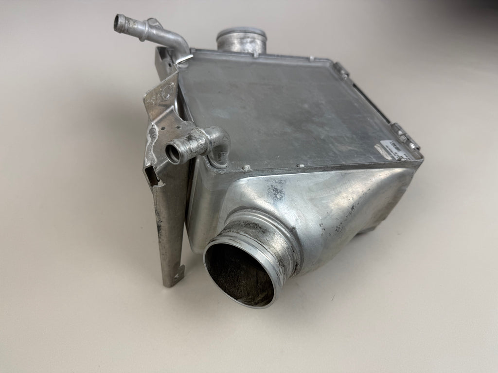 McLaren 570S 540C 570GT 600LT RH Right Intercooler Assembly OEM 13F0303CP