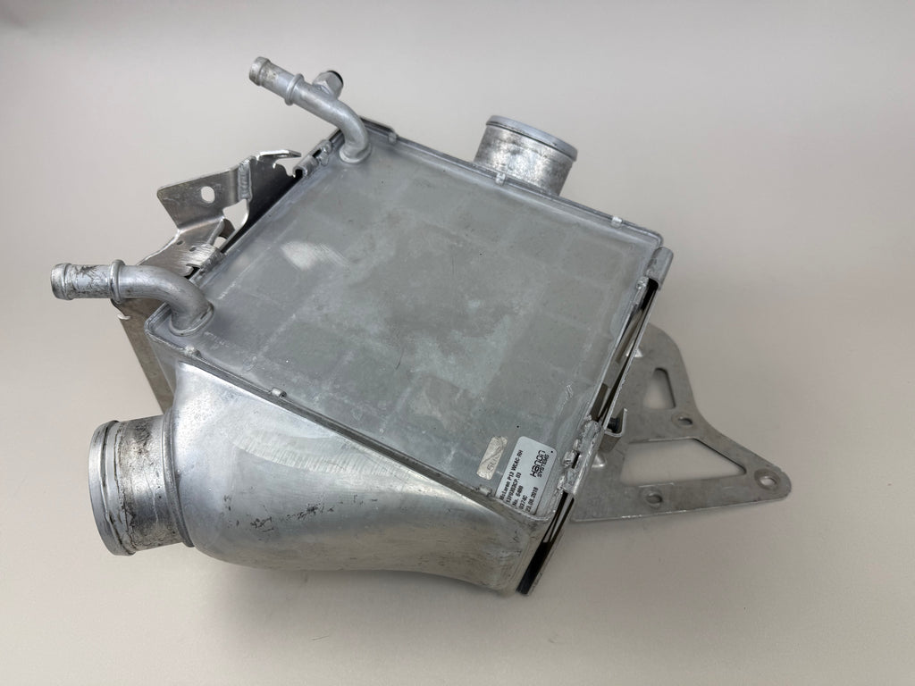 McLaren 570S 540C 570GT 600LT RH Right Intercooler Assembly OEM 13F0303CP