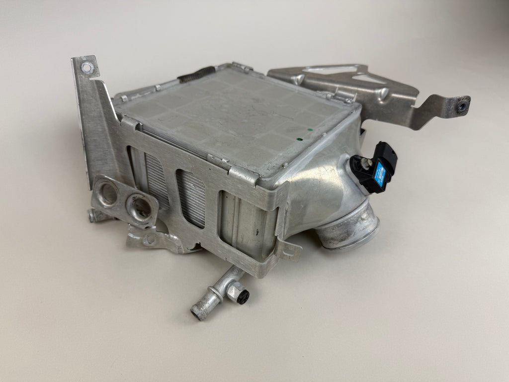 McLaren 570S 540C 570GT 600LT RH Right Intercooler Assembly OEM 13F0303CP