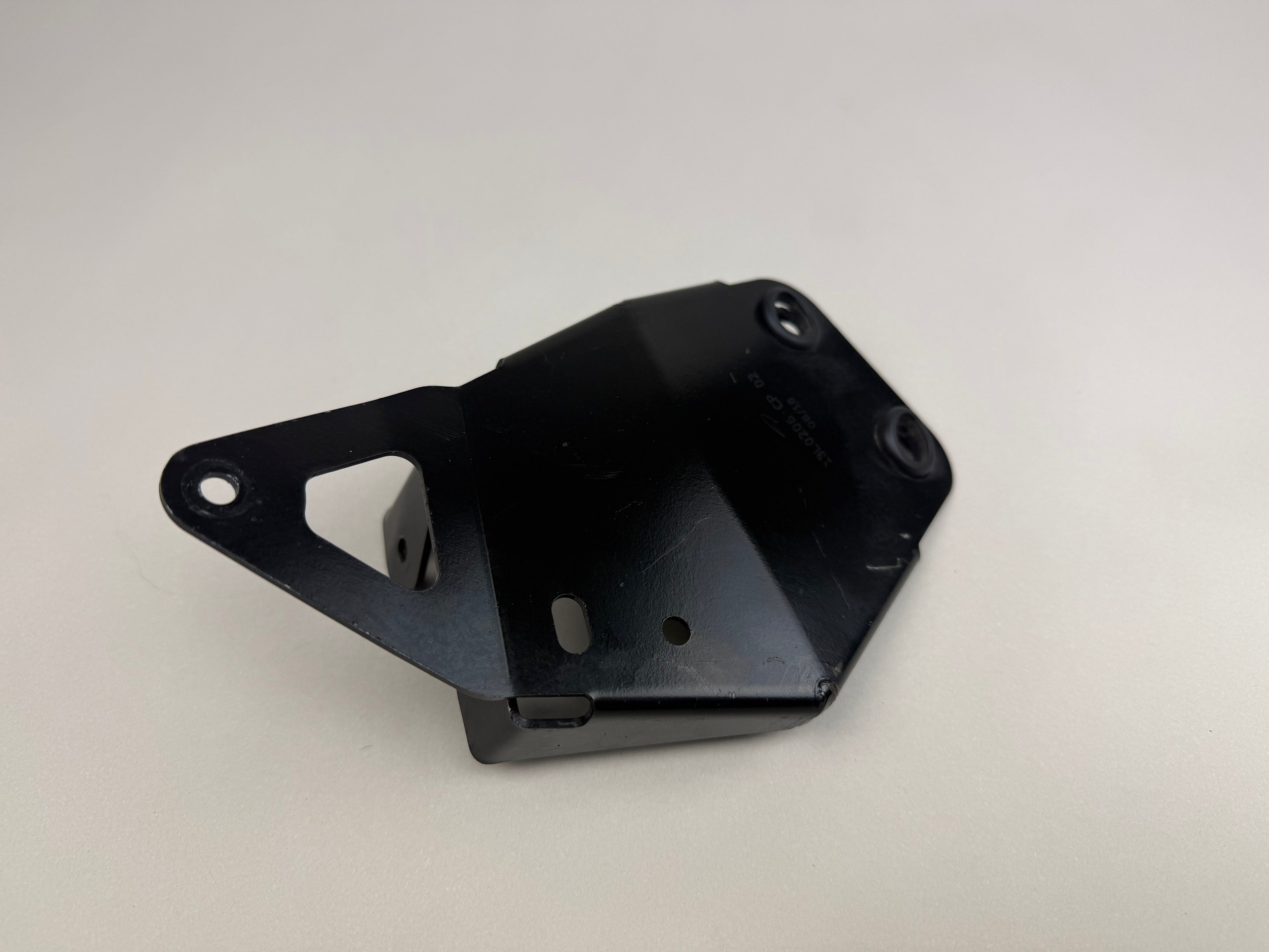 McLaren 570S 540C 570GT 600LT RH Right Upper Radiator Mount Bracket OEM 13L0206CP