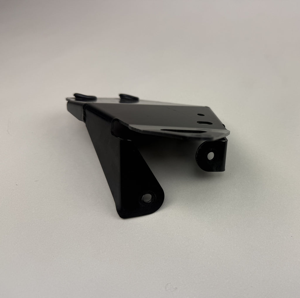 McLaren 570S 540C 570GT 600LT RH Right Upper Radiator Mount Bracket OEM 13L0206CP