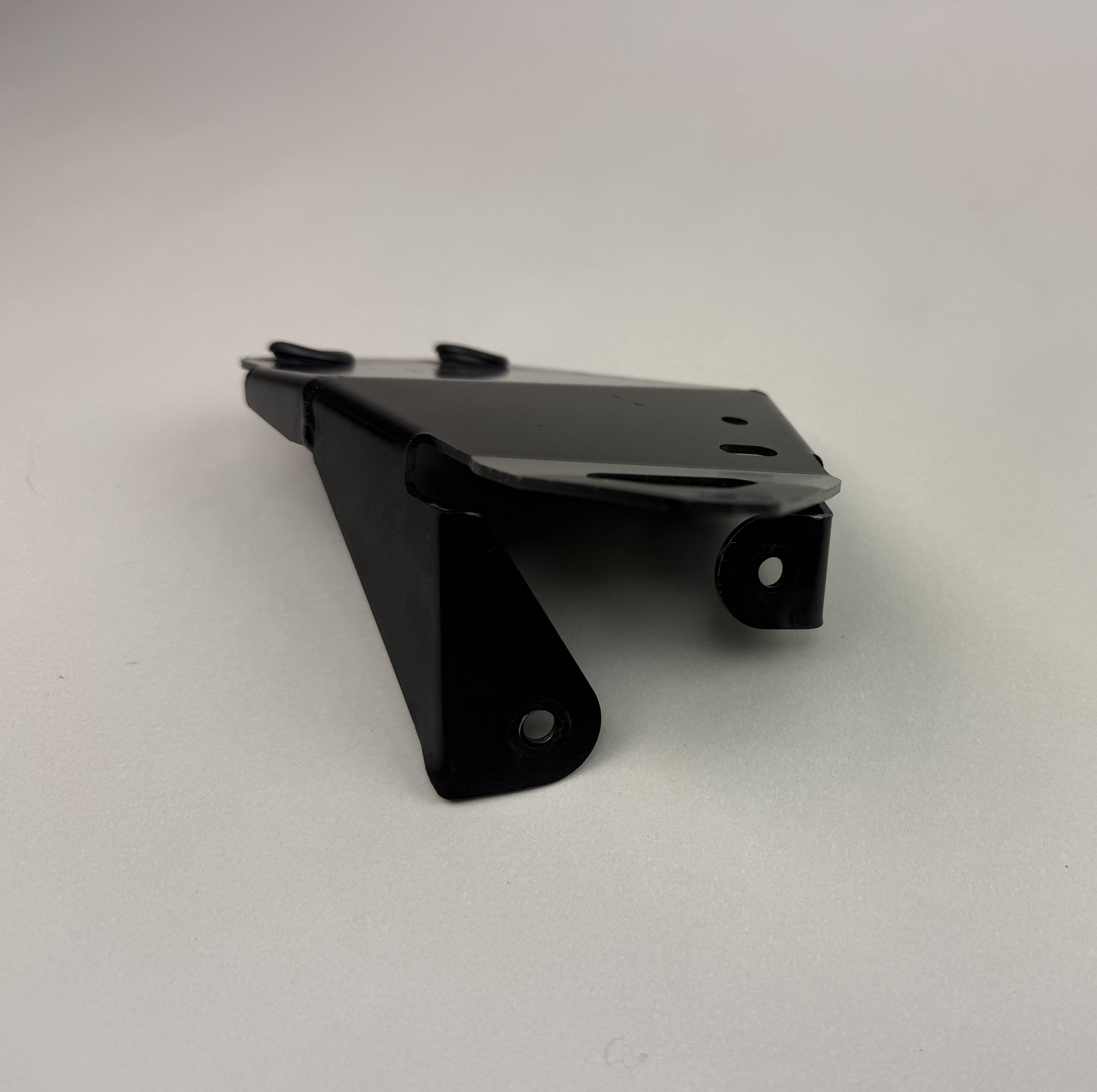 McLaren 570S 540C 570GT 600LT RH Right Upper Radiator Mount Bracket OEM 13L0206CP