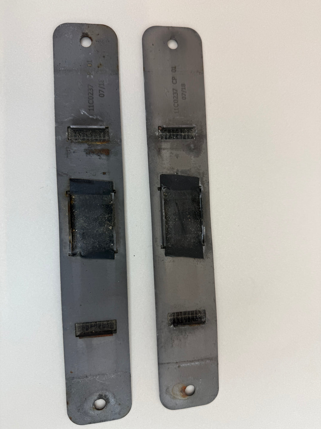 McLaren 570S 540C 570GT 600LT Underbody Mounting Strap Brackets Pair OEM 11C0237CP