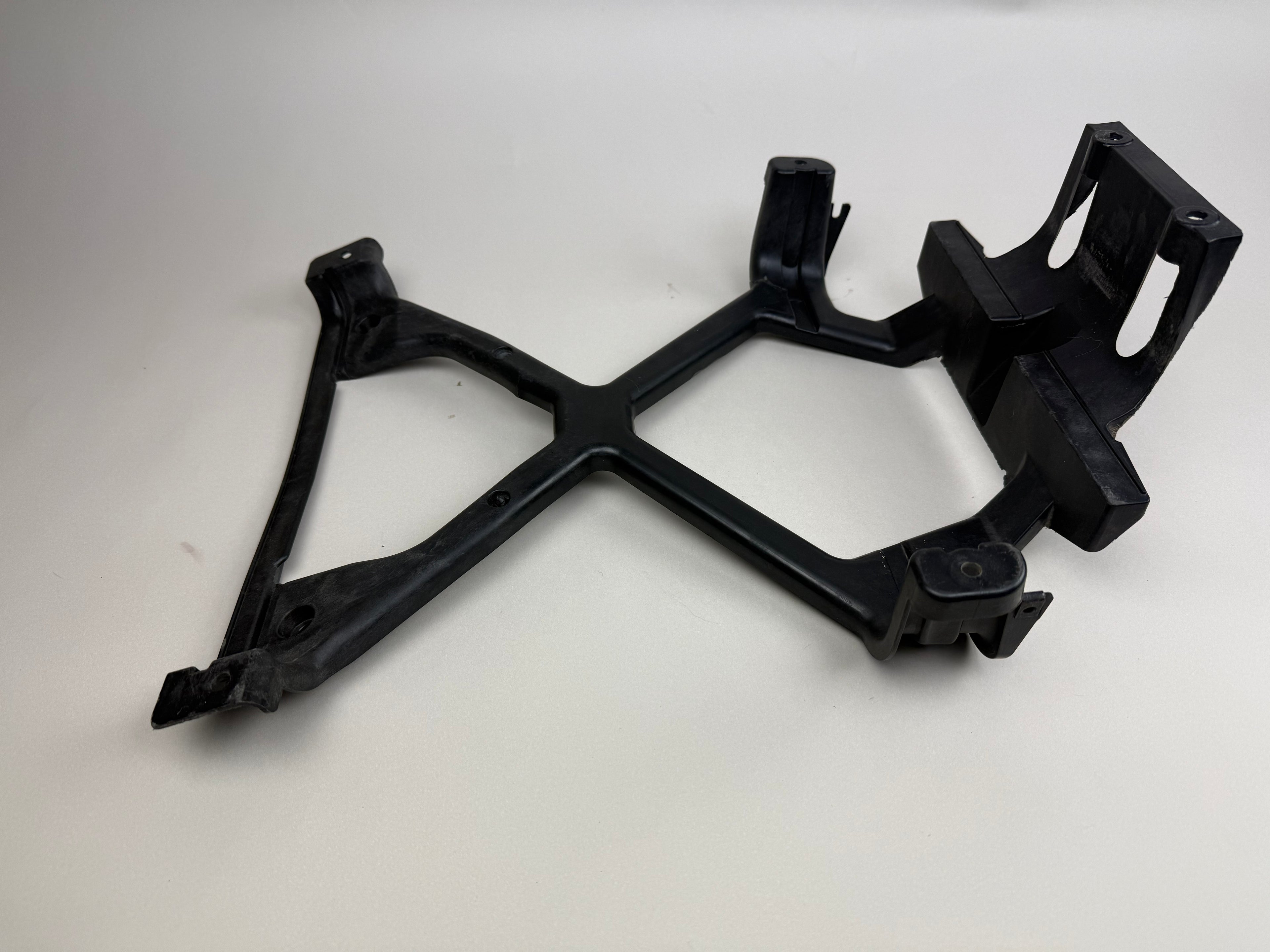 McLaren 570S 540C 570GT 600LT LH Left Radiator Core Support Bracket OEM 13A1033CP CRACKED