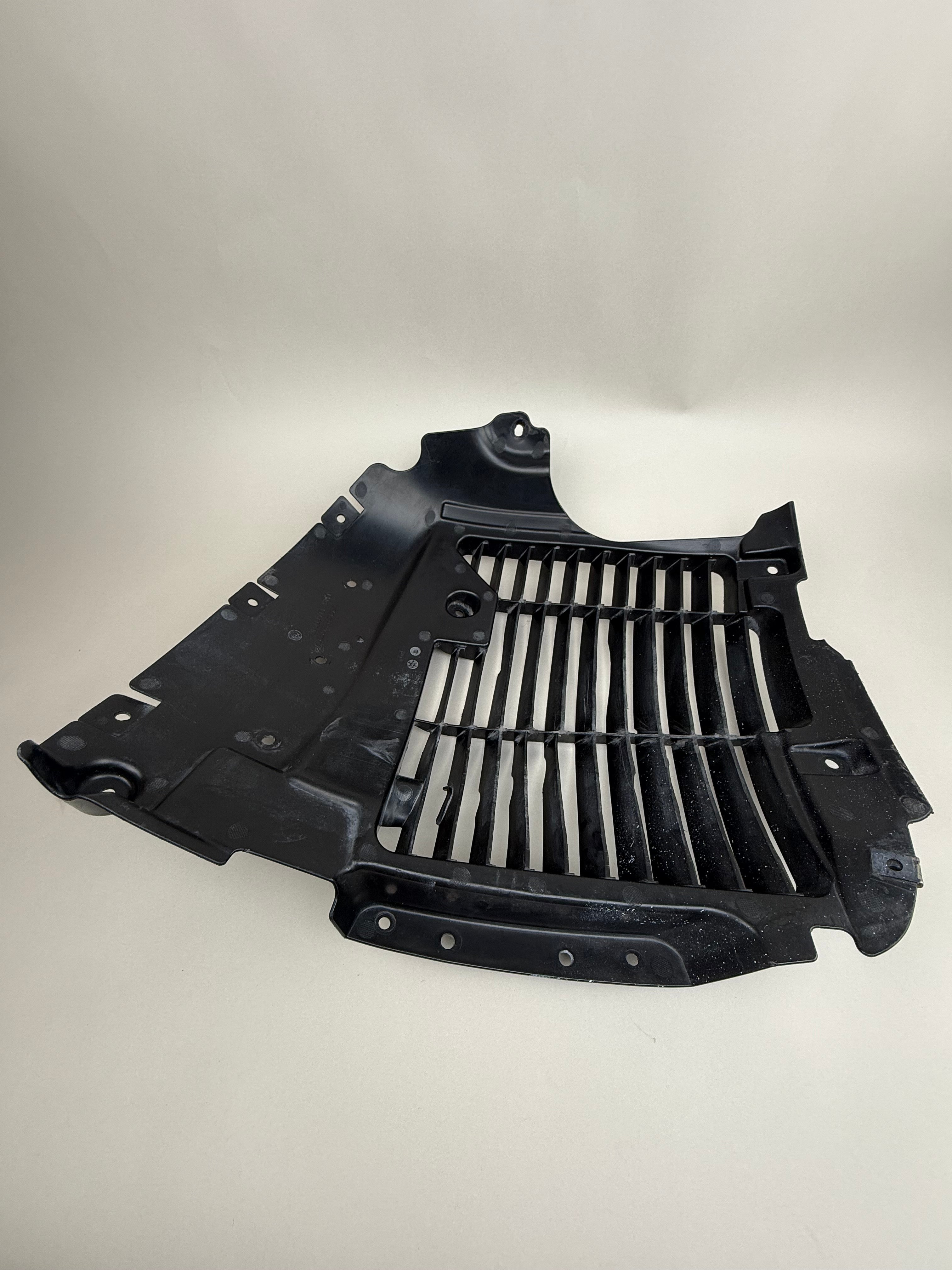 McLaren 570S 540C 570GT 600LT LH Left Front Inner Fender Liner Splash Shield OEM 13A6091CP
