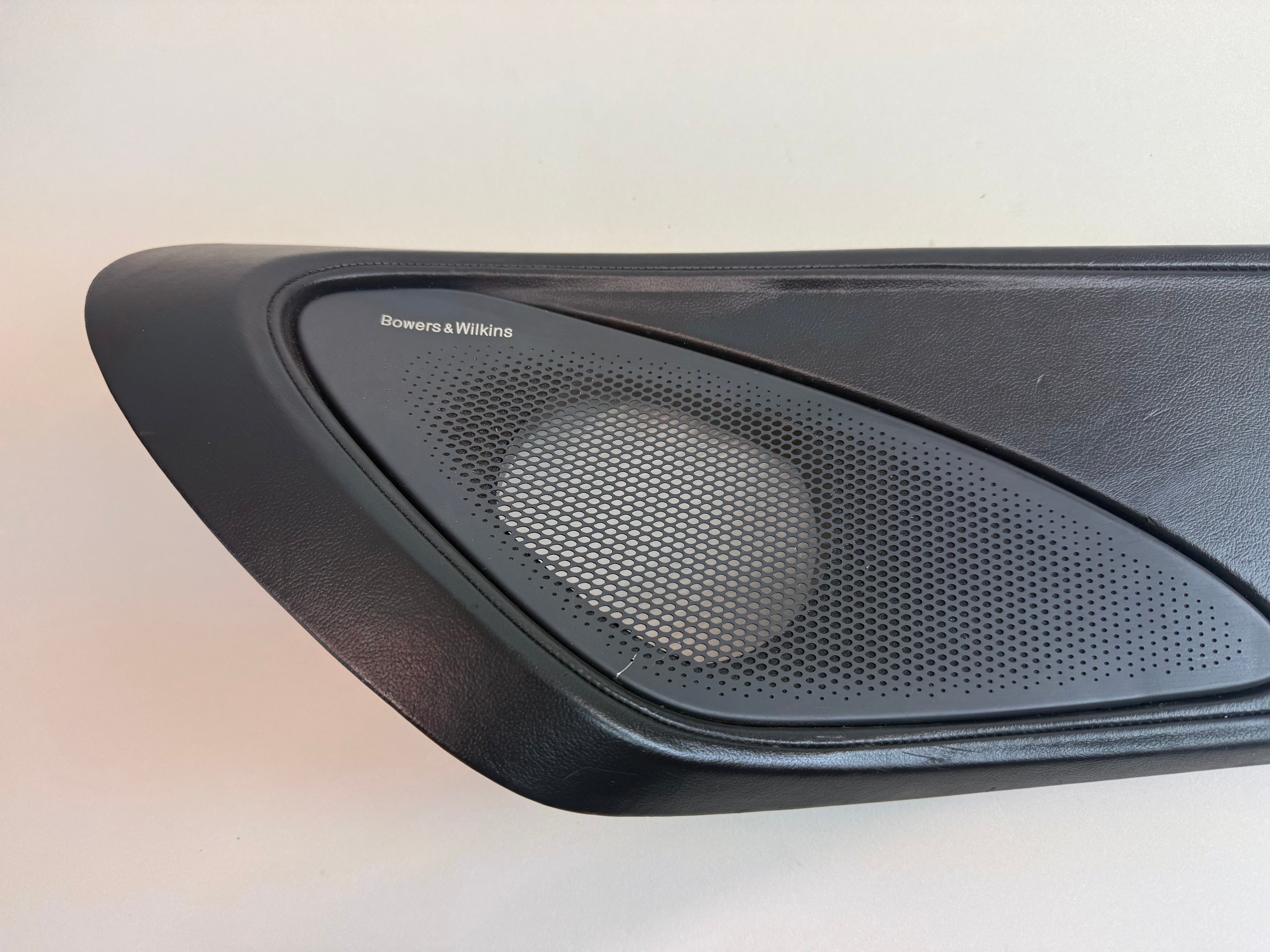 McLaren 570S 540C 570GT 600LT RH Right Door Speaker Cover Panel Bowers & Wilkins OEM 13N0693CP