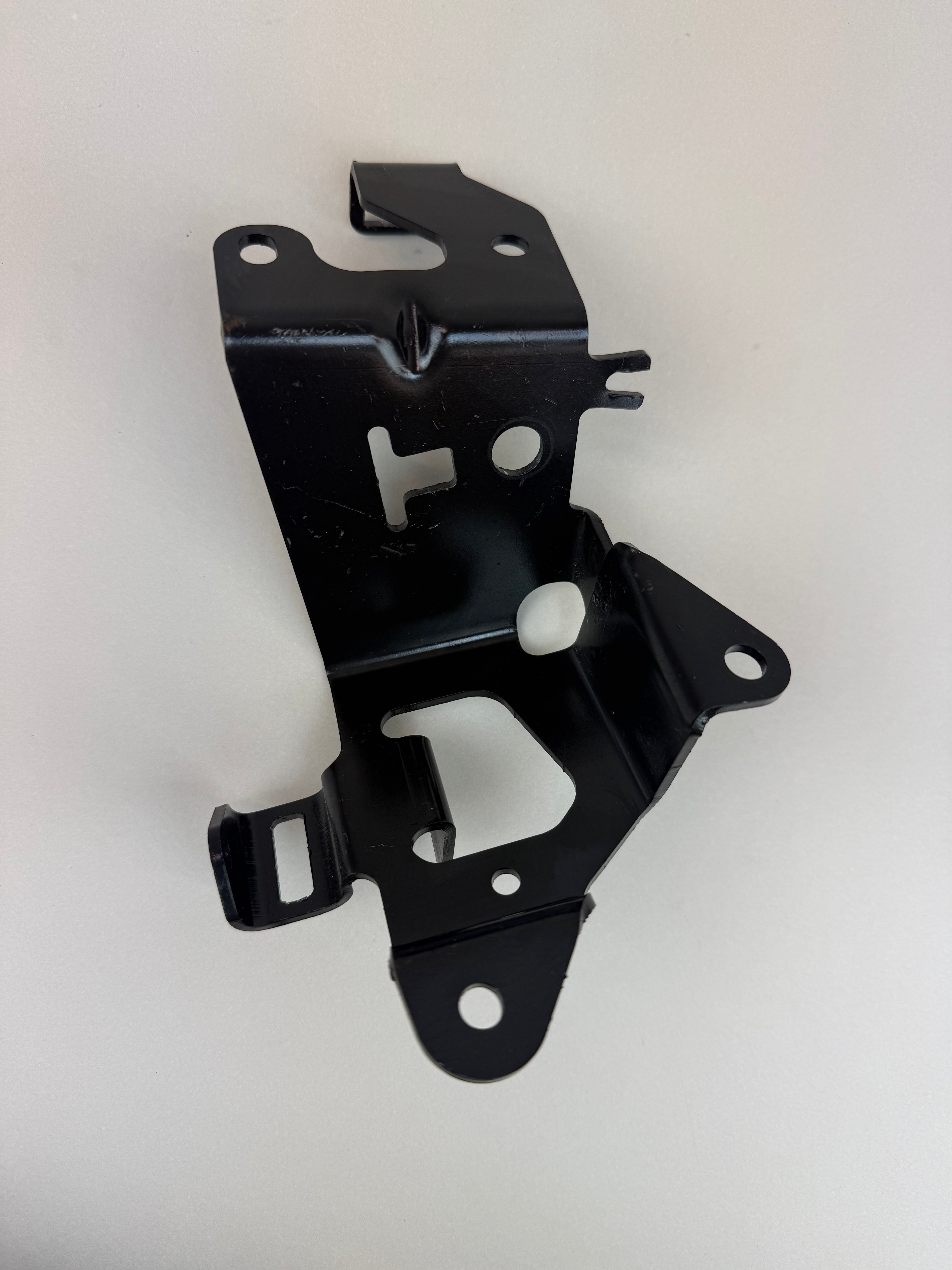 McLaren 570S 540C 570GT 600LT RH Right Seat Belt Retractor Bracket 13N1993CP OEM