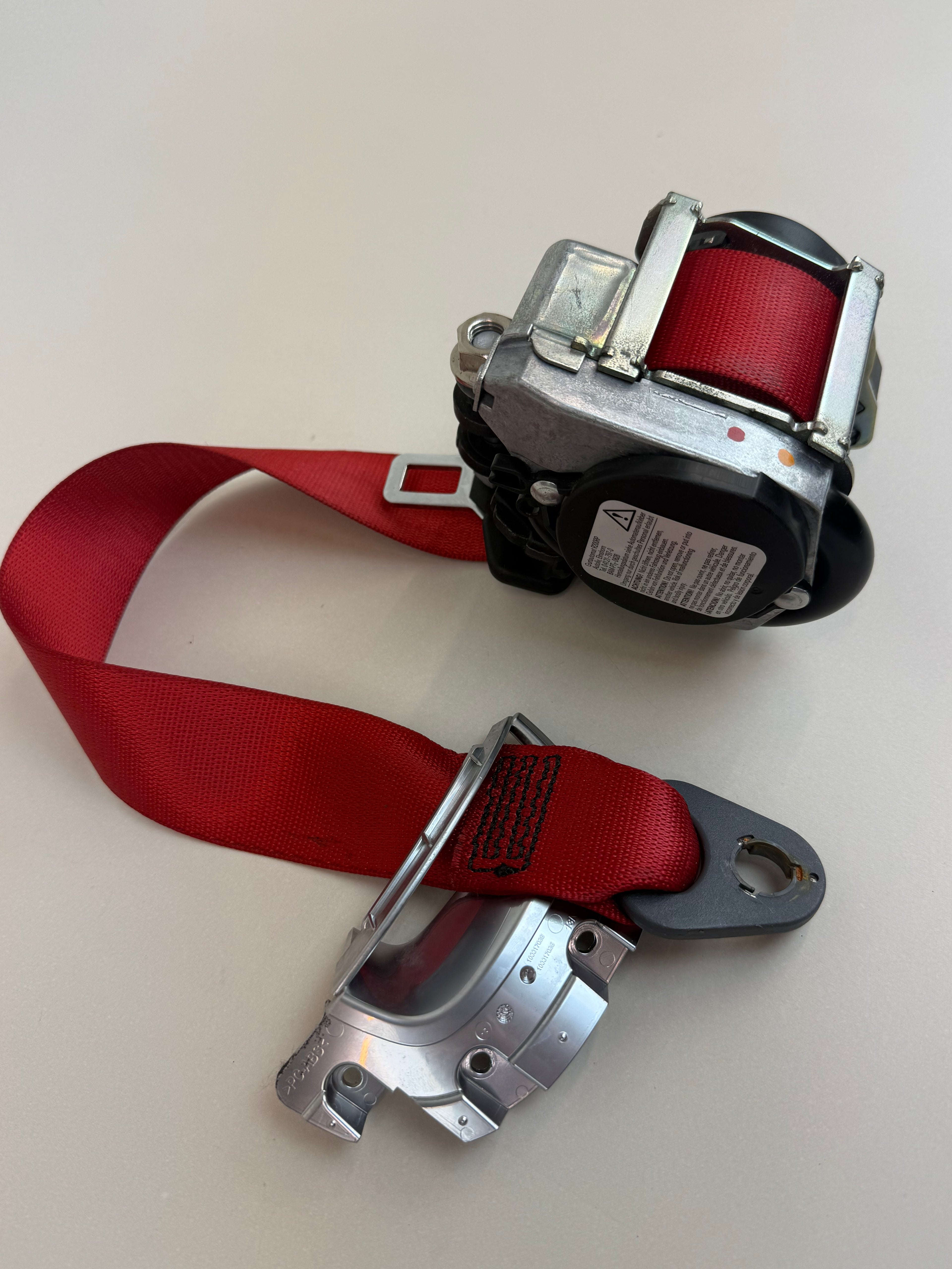 McLaren 570S 540C 570GT 600LT RH Right Red Seat Belt Retractor Assembly 11N4130CP OEM 2016-2021
