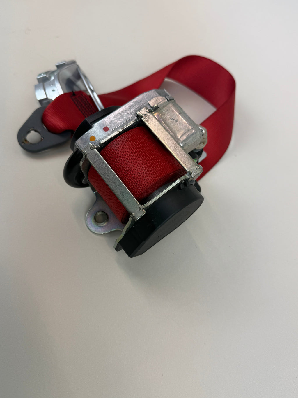 McLaren 570S 540C 570GT 600LT RH Right Red Seat Belt Retractor Assembly 11N4130CP OEM 2016-2021