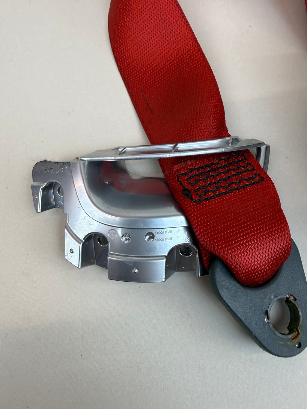 McLaren 570S 540C 570GT 600LT RH Right Red Seat Belt Retractor Assembly 11N4130CP OEM 2016-2021