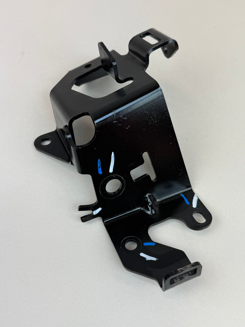 McLaren 570S 540C 570GT 600LT LH Left Seat Belt Retractor Bracket 13N1992CP OEM