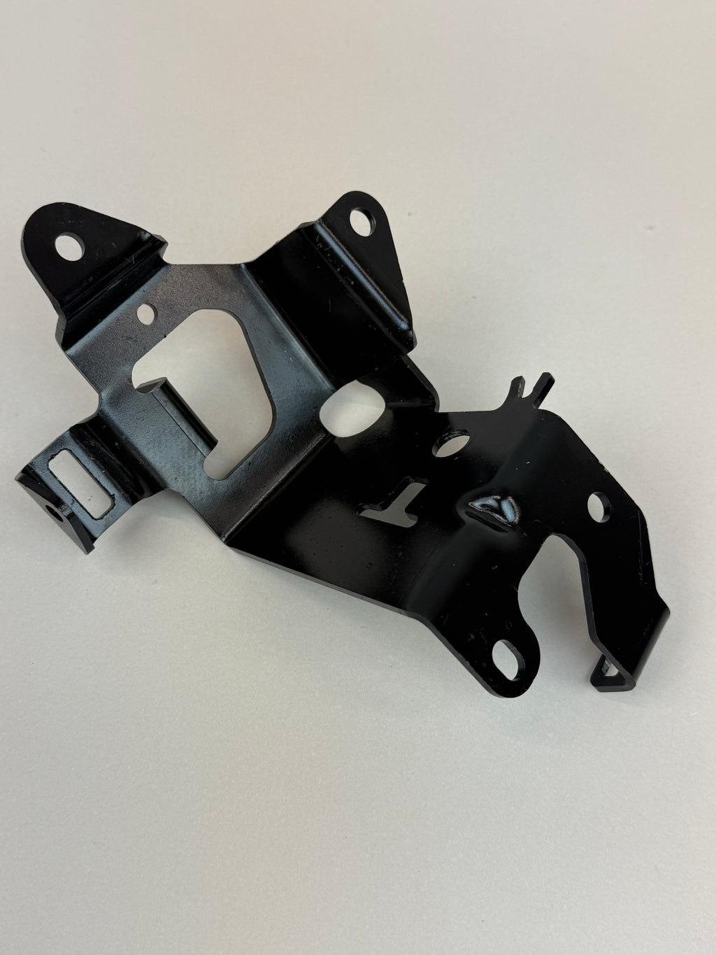 McLaren 570S 540C 570GT 600LT LH Left Seat Belt Retractor Bracket 13N1992CP OEM