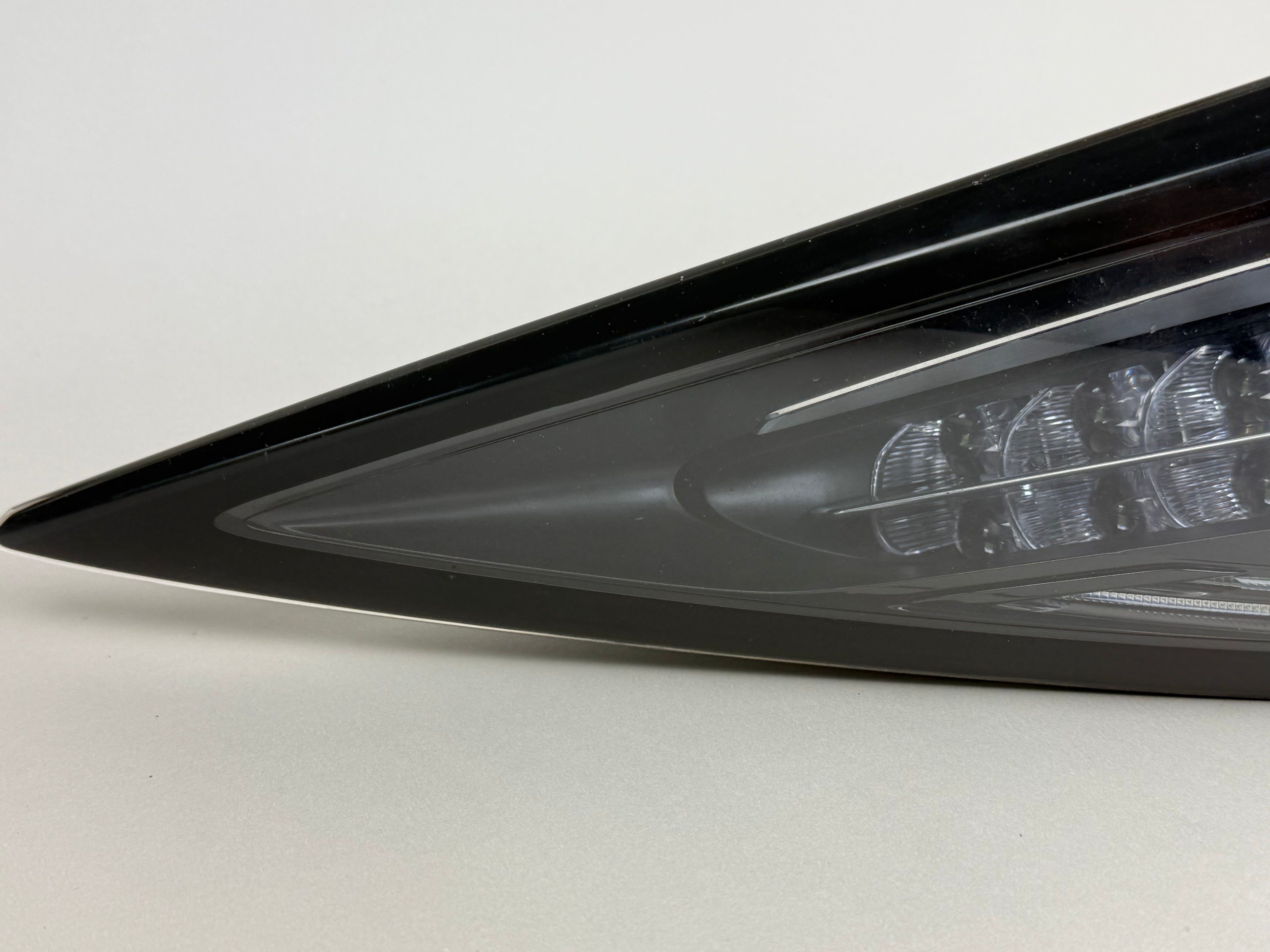 McLaren 570S 540C 570GT RH LED Headlight Assembly 13A3919CP OEM 2016-2021 DAMAGED