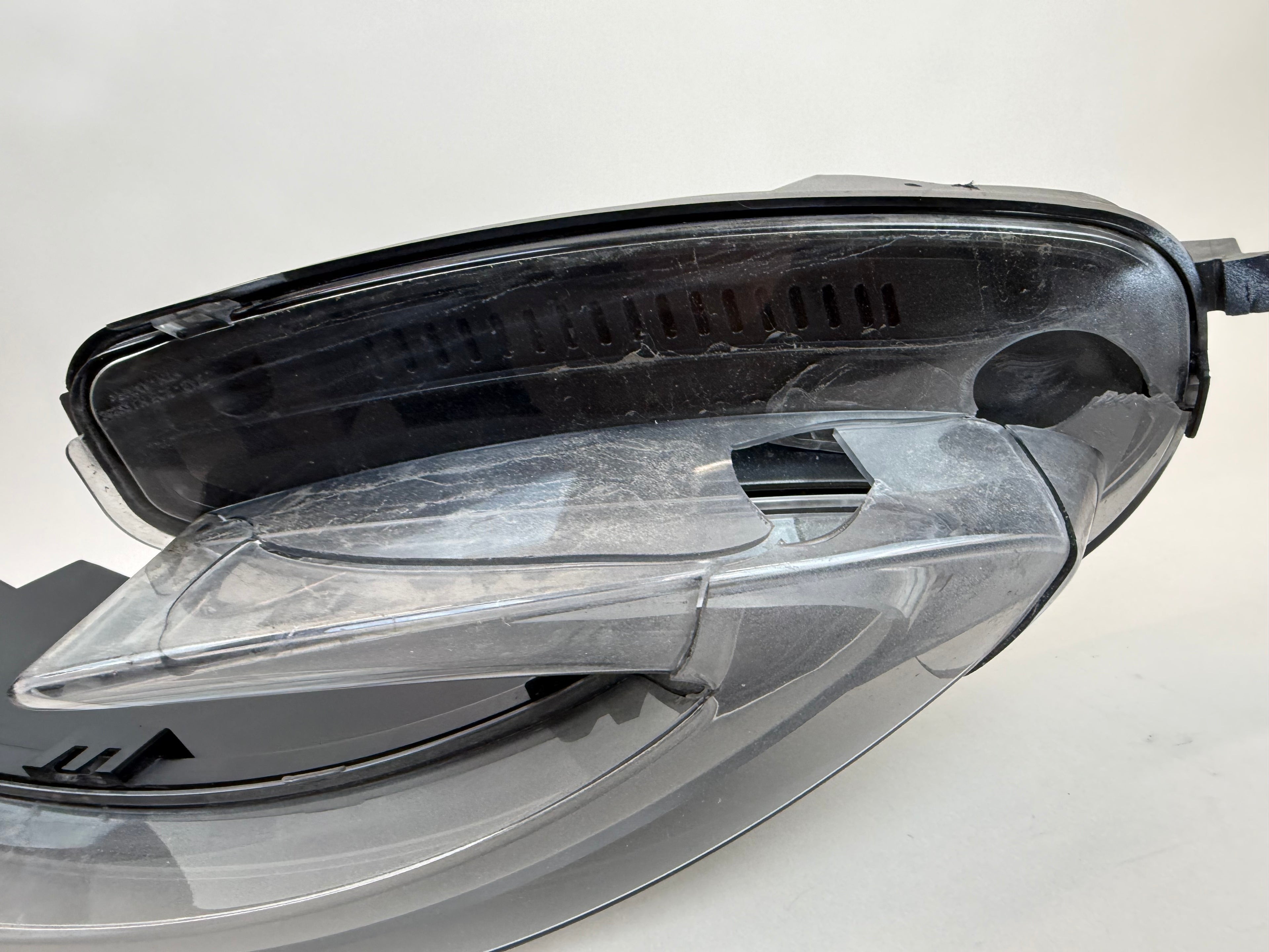 McLaren 570S 540C 570GT 600LT LH Rear Tail Light Lamp Assembly 13A3748CP OEM 2016-2021 DAMAGED