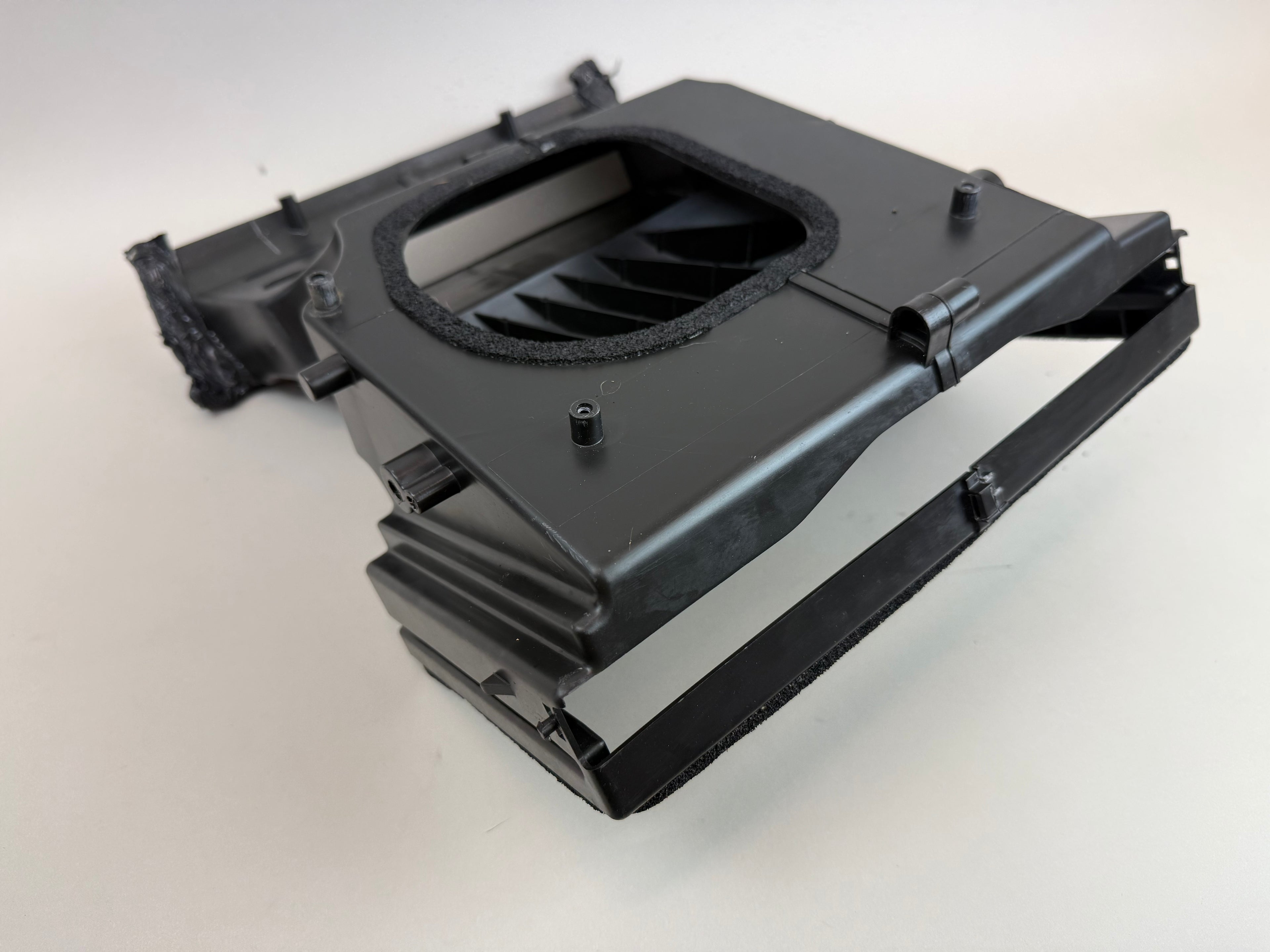 McLaren 570S 540C 570GT 600LT HVAC Inlet Blower Motor Housing 13A4013CP OEM 2016-2021