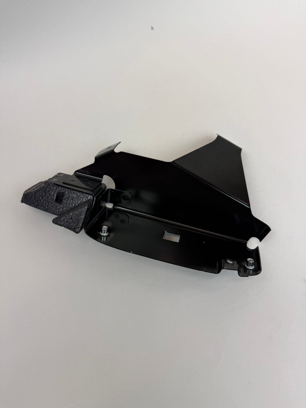 McLaren 570S 540C 570GT 600LT Dead Pedal Kick Panel Bracket 11N0975CP OEM 2016-2021