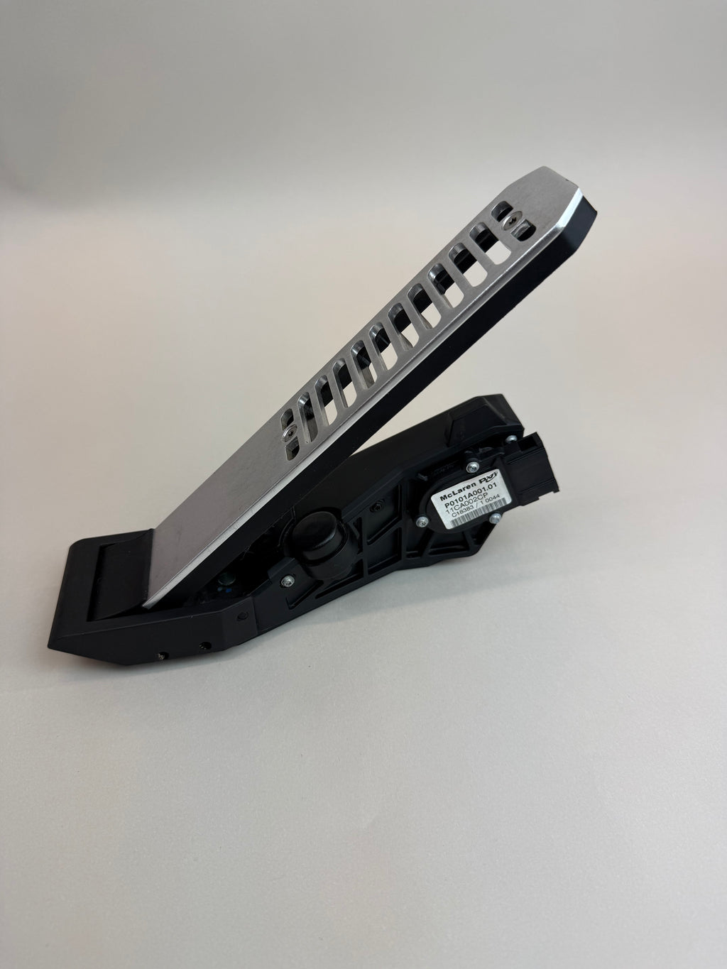 McLaren 570S 540C 570GT 600LT Accelerator Gas Pedal Assembly 11CA002CP OEM 2016-2021