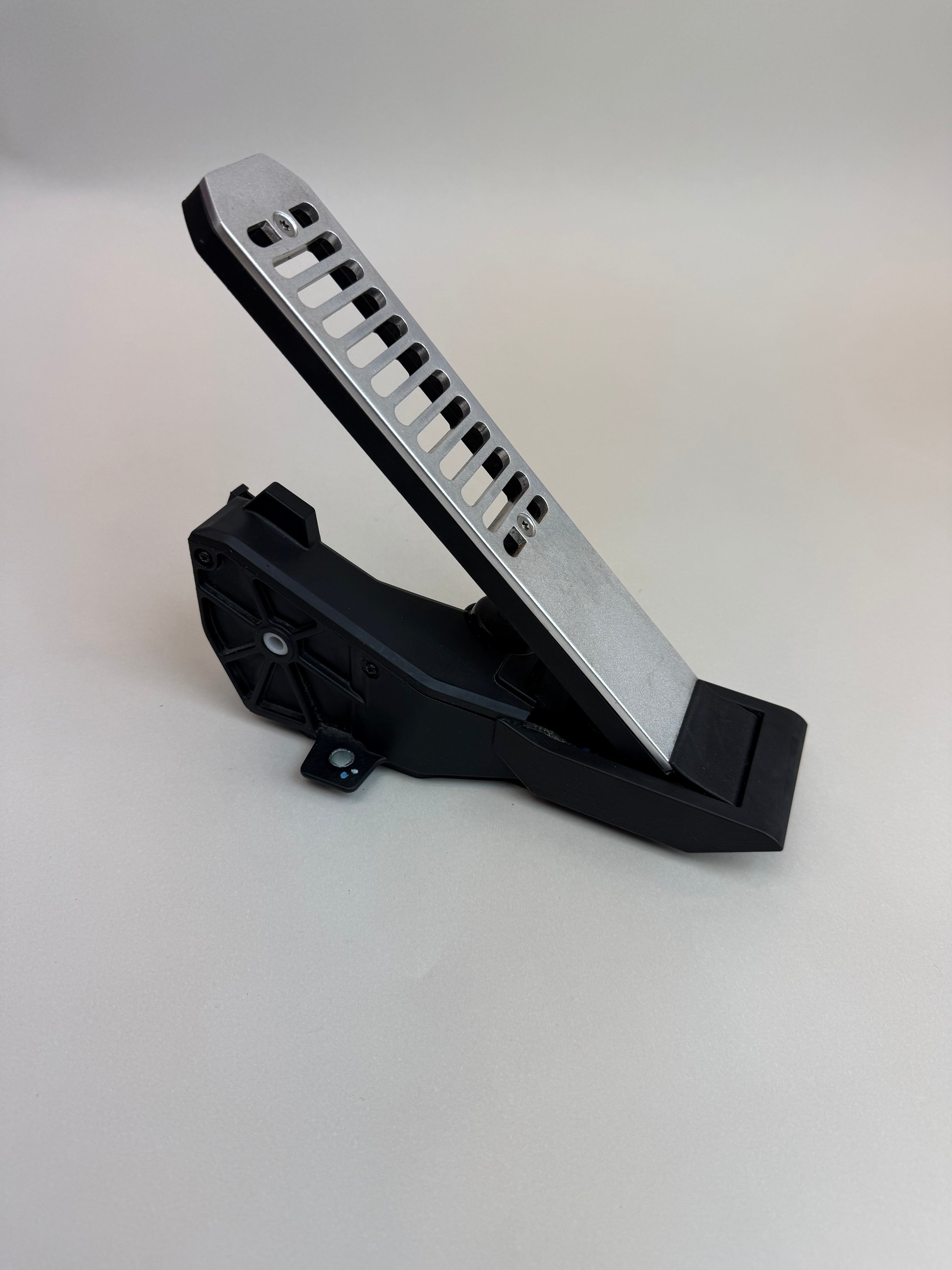 McLaren 570S 540C 570GT 600LT Accelerator Gas Pedal Assembly 11CA002CP OEM 2016-2021