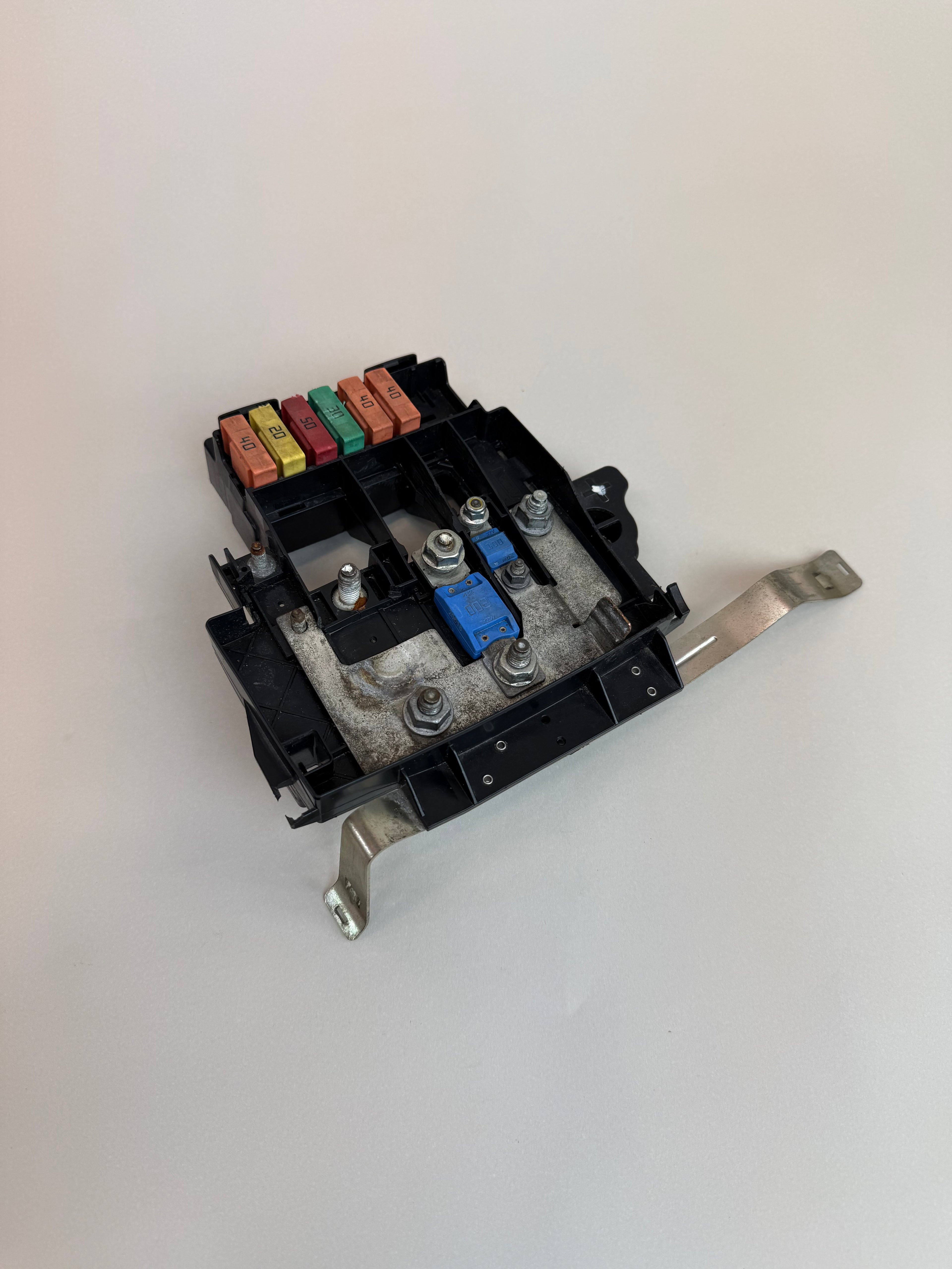 McLaren 570S 540C 570GT 600LT Fuse Box Power Distribution Block 13M0771CP OEM 2016-2021