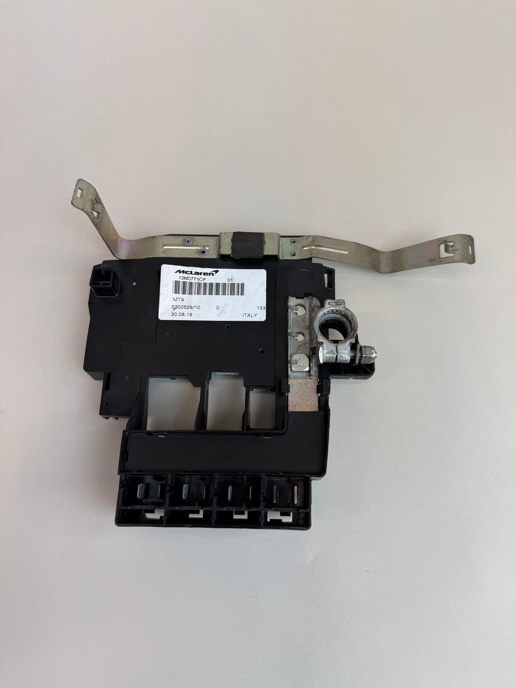 McLaren 570S 540C 570GT 600LT Fuse Box Power Distribution Block 13M0771CP OEM 2016-2021