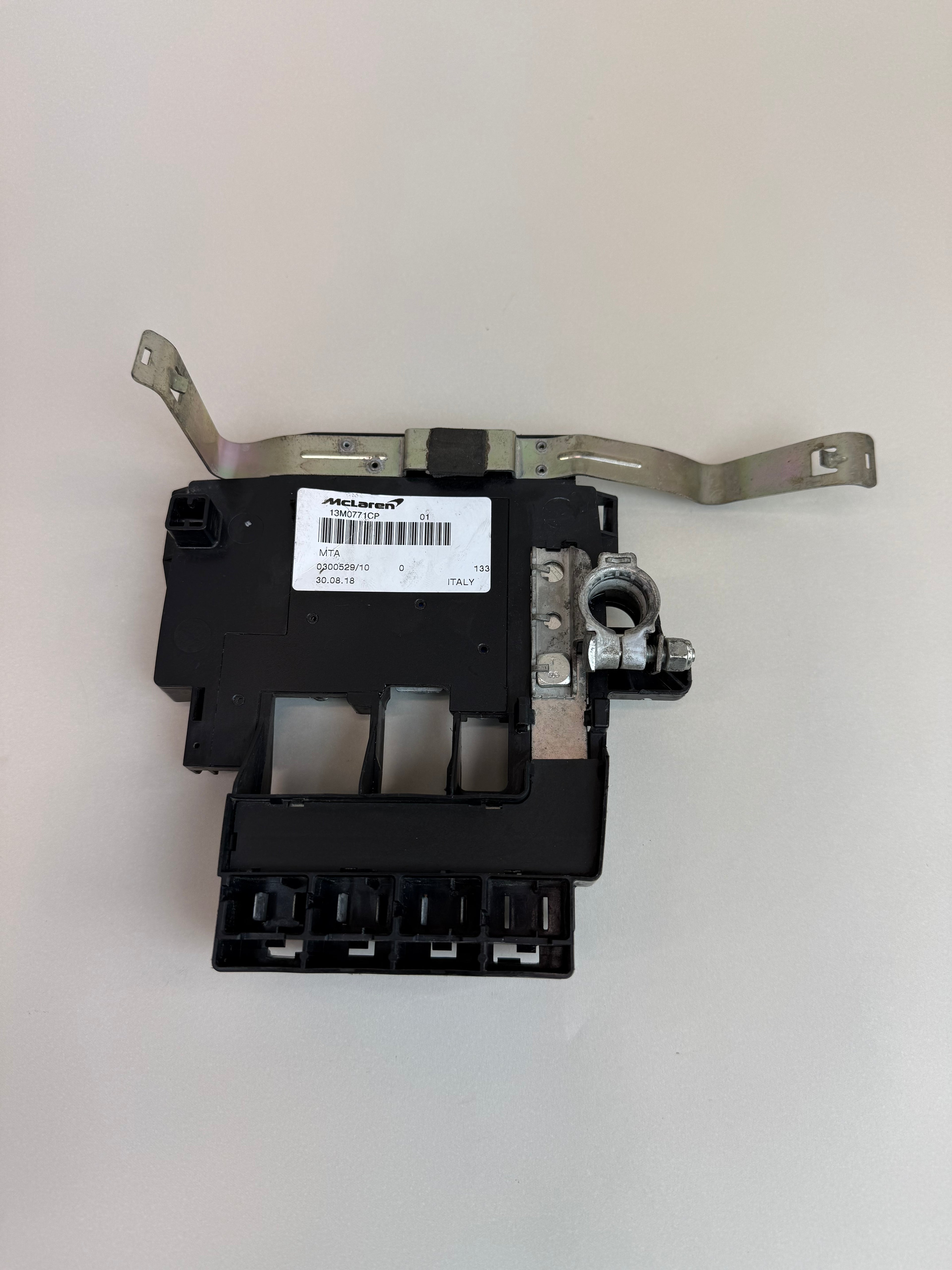 McLaren 570S 540C 570GT 600LT Fuse Box Power Distribution Block 13M0771CP OEM 2016-2021