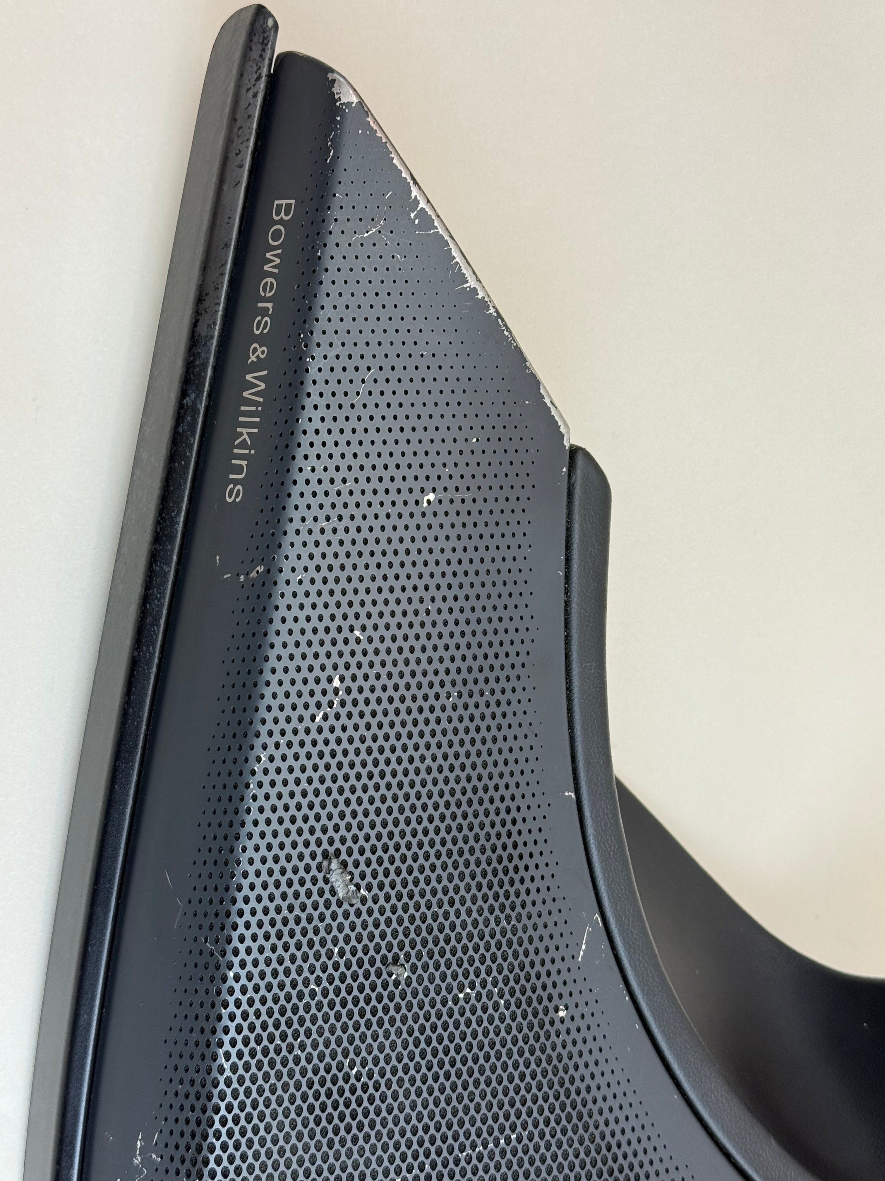 McLaren 570S 540C 570GT 600LT Left LH Dash Speaker Cover Trim Panel 13N0529CP OEM 2016-2021