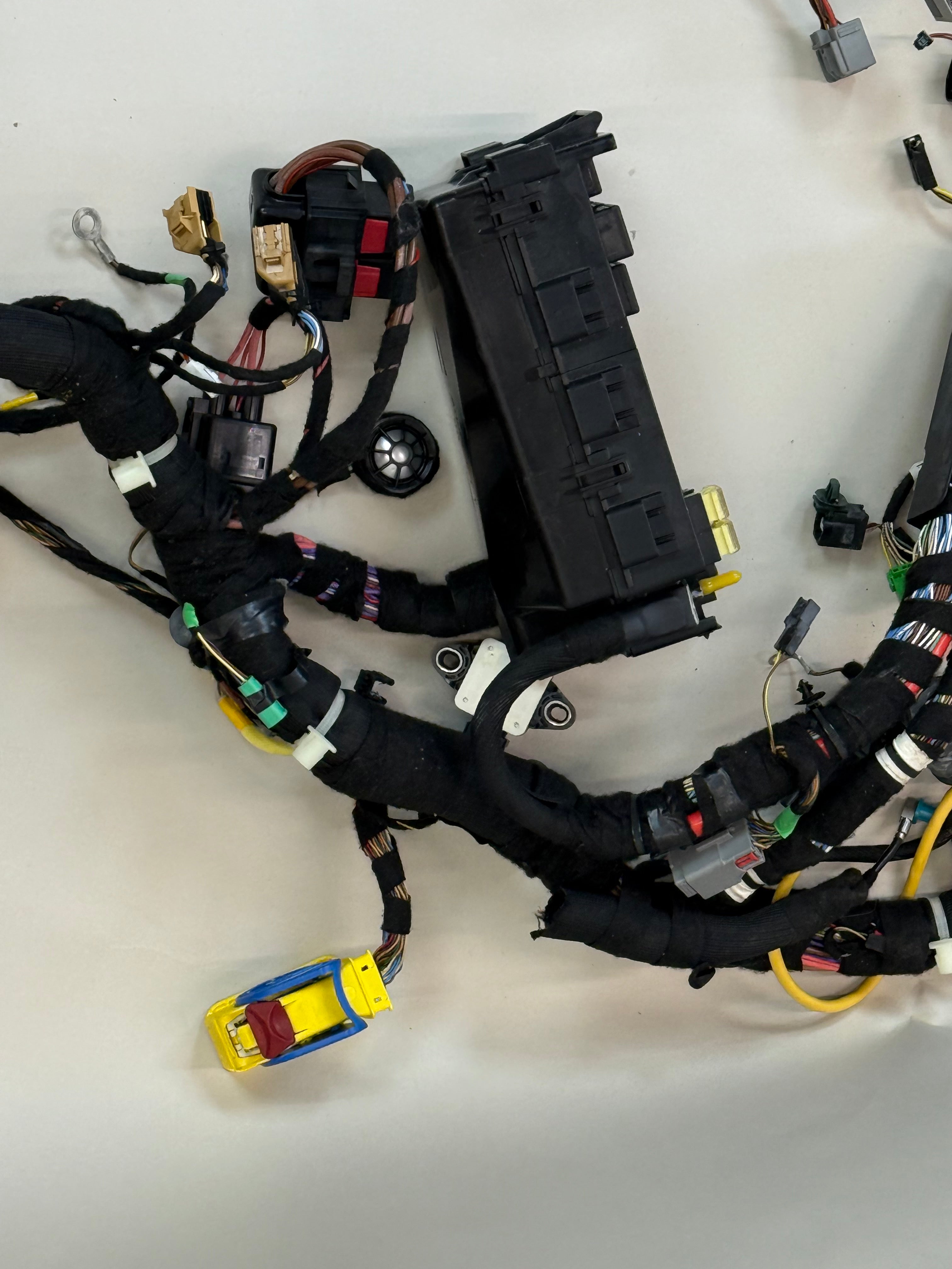 McLaren 570S Complete Main Body Wiring Harness LHD 13M1612SP OEM 2016-2021