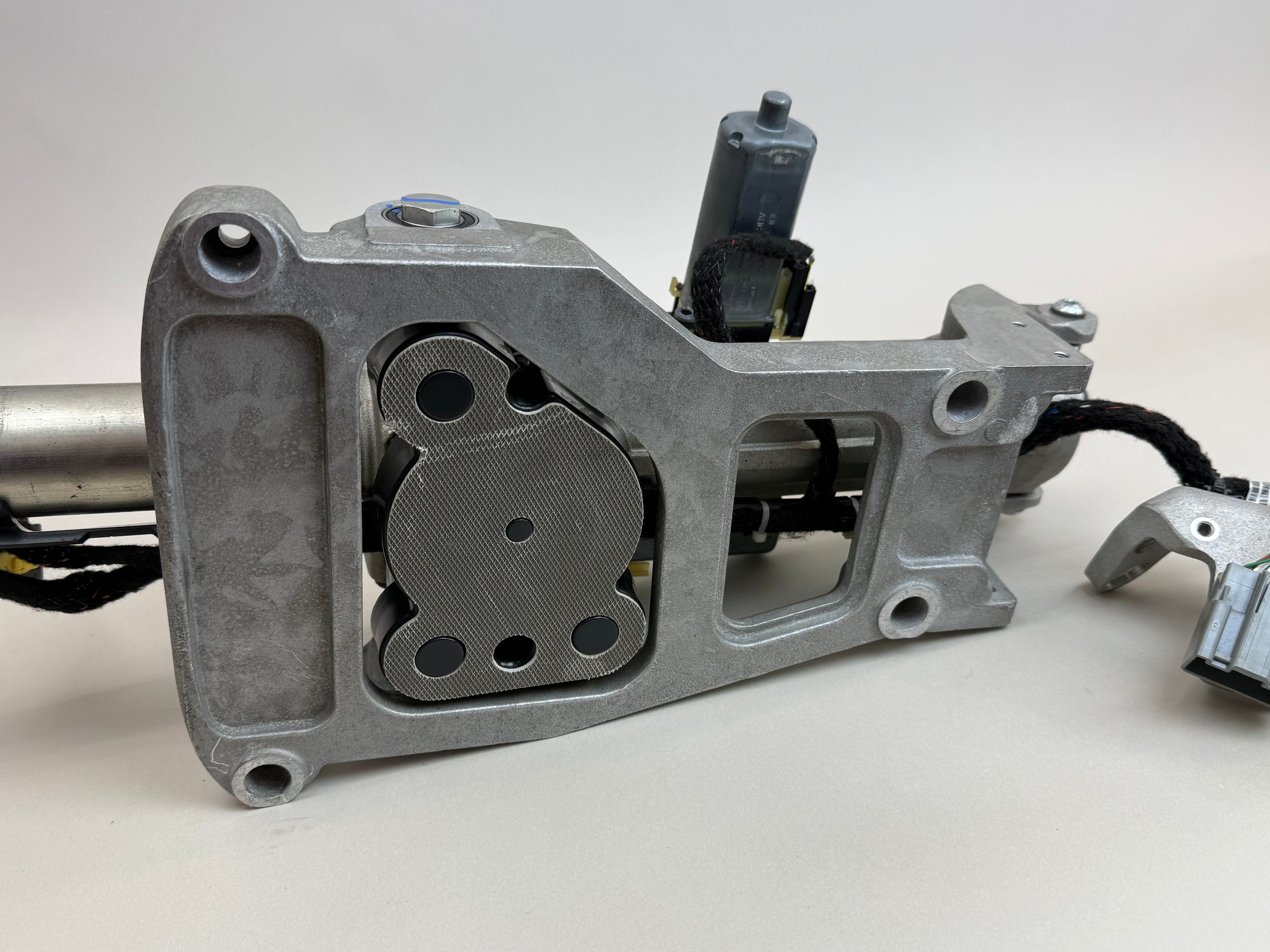 McLaren 570S 540C 570GT Power Steering Column Assembly 11D0083RP OEM 2016-2021