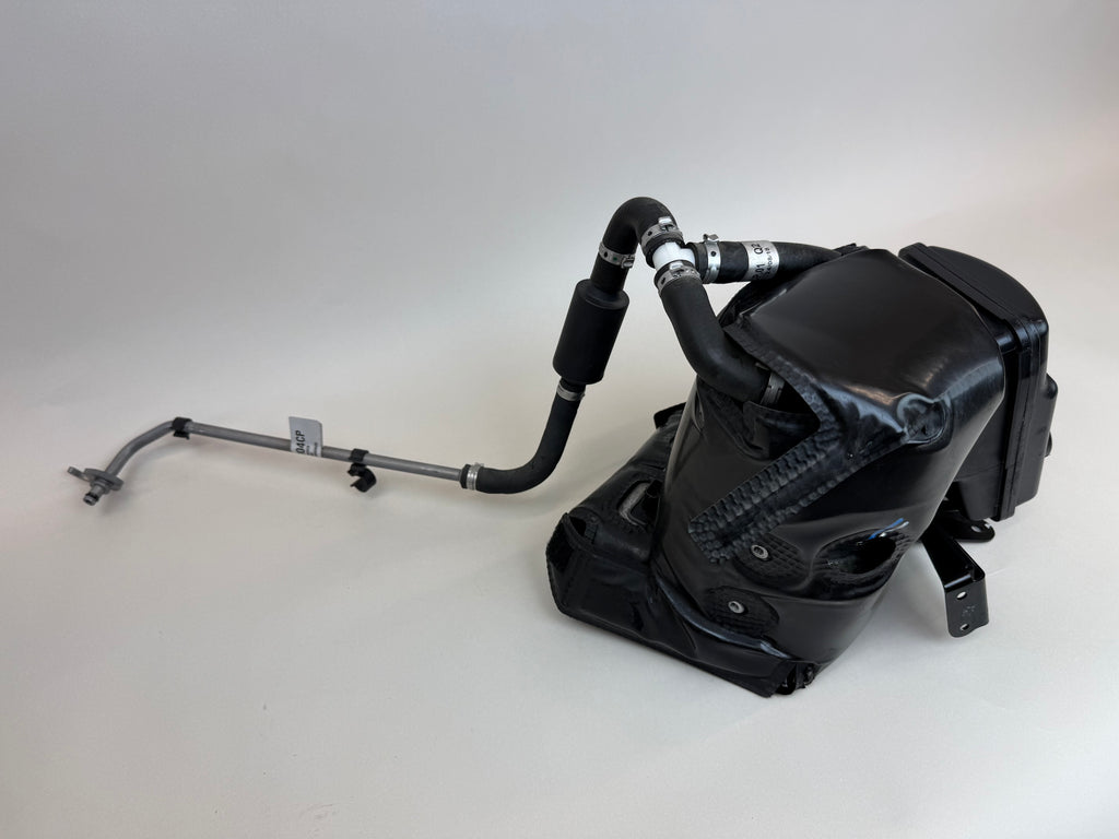 McLaren MP4-12C 650S 570S 540C 570GT 600LT 720S Insulated Fuel Vapor Charcoal Canister Assembly 11K0057CP OEM