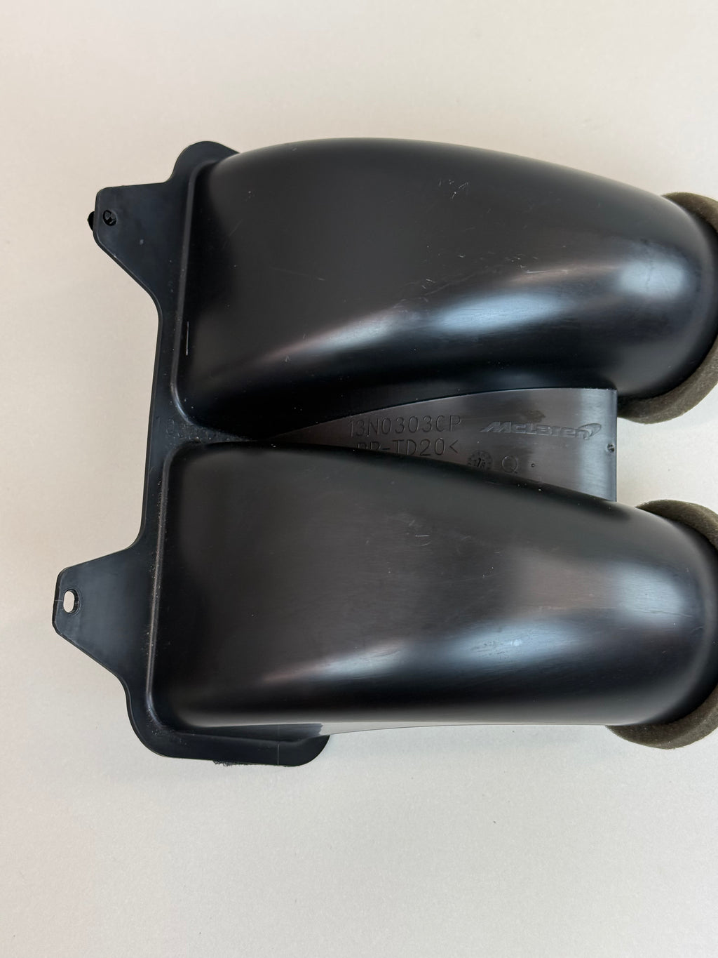 McLaren 570S 540C 570GT Center Dash Air Intake Duct 13N0303CP 2016-2021