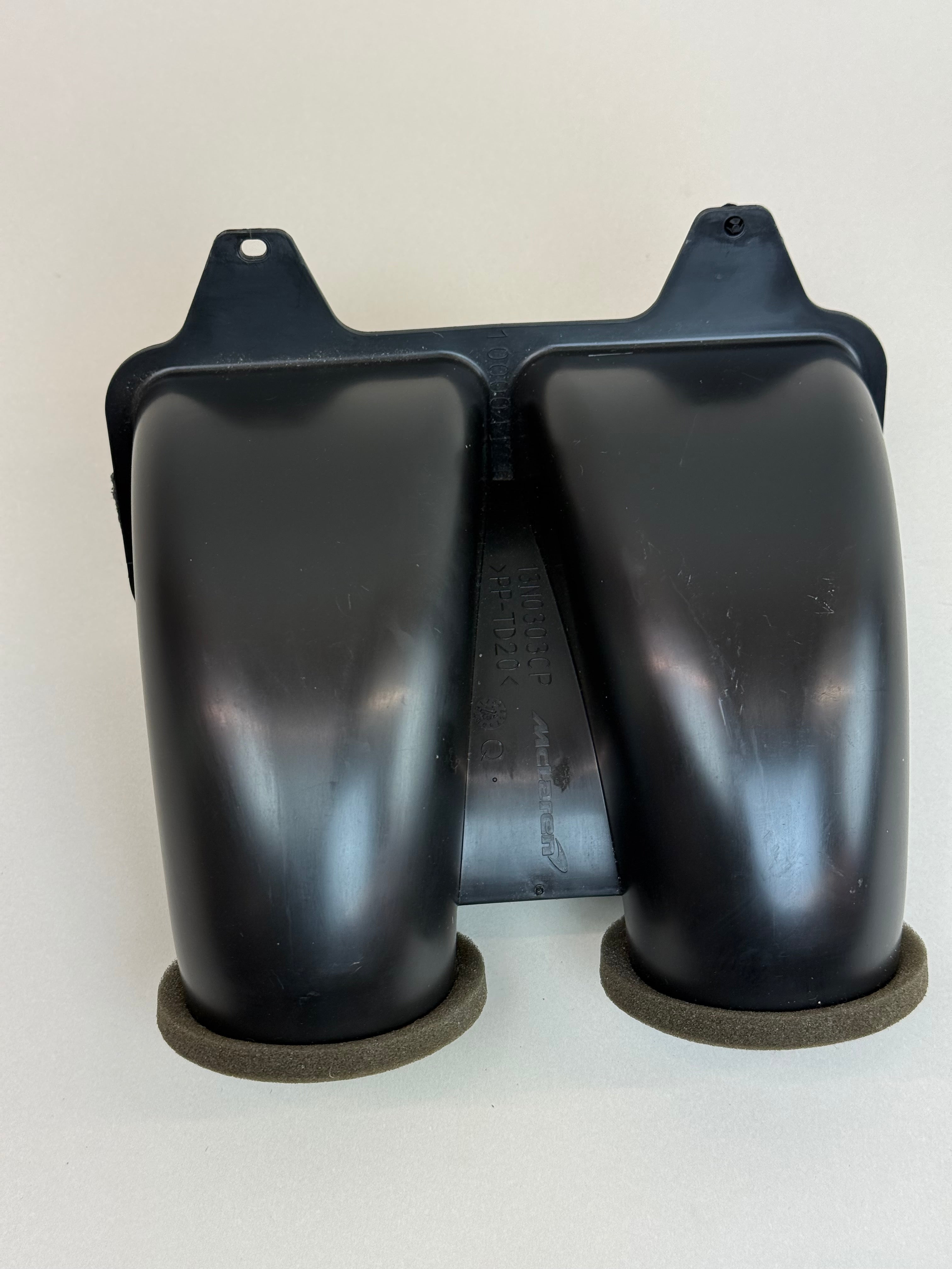 McLaren 570S 540C 570GT Center Dash Air Intake Duct 13N0303CP 2016-2021