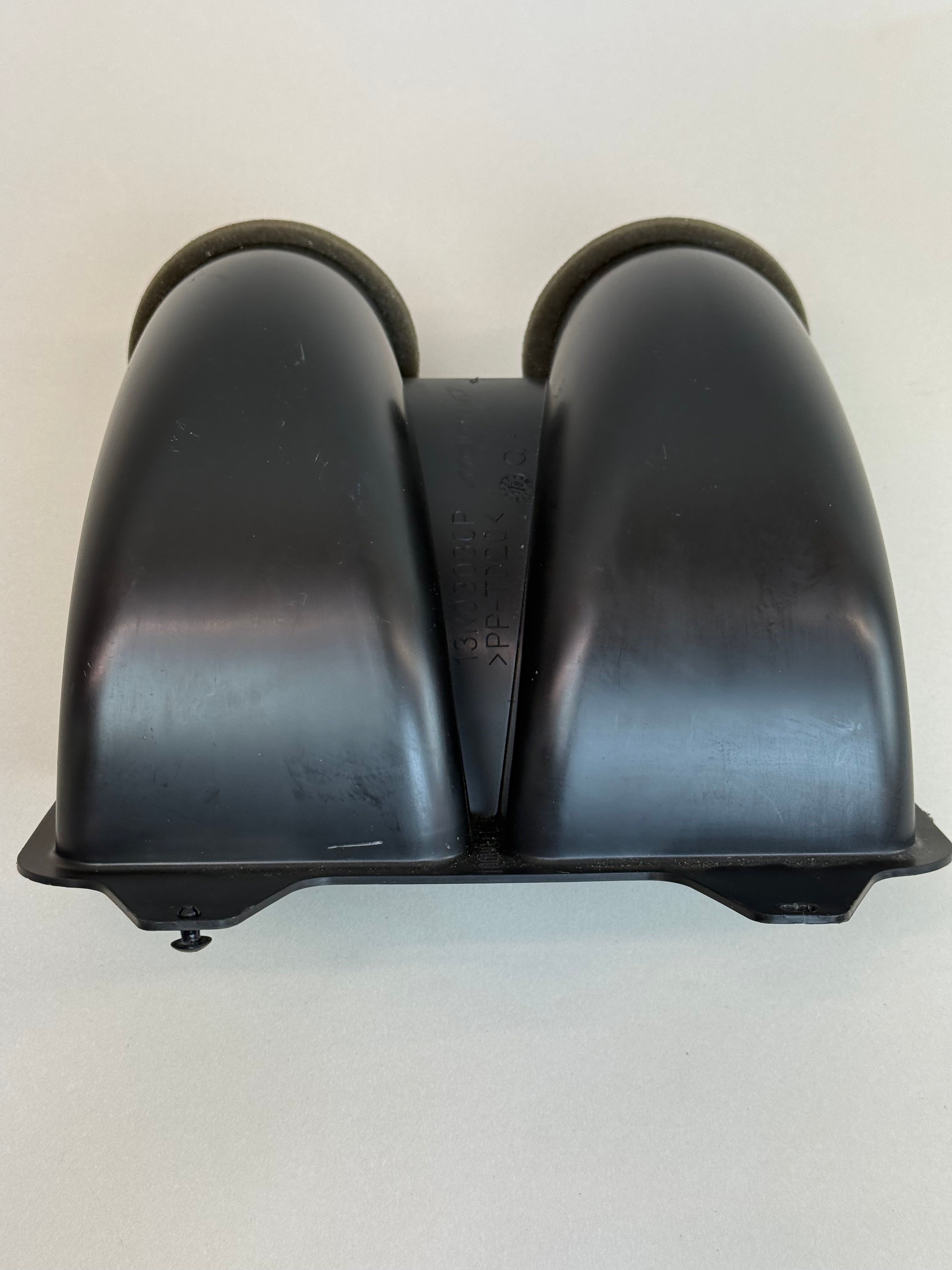 McLaren 570S 540C 570GT Center Dash Air Intake Duct 13N0303CP 2016-2021